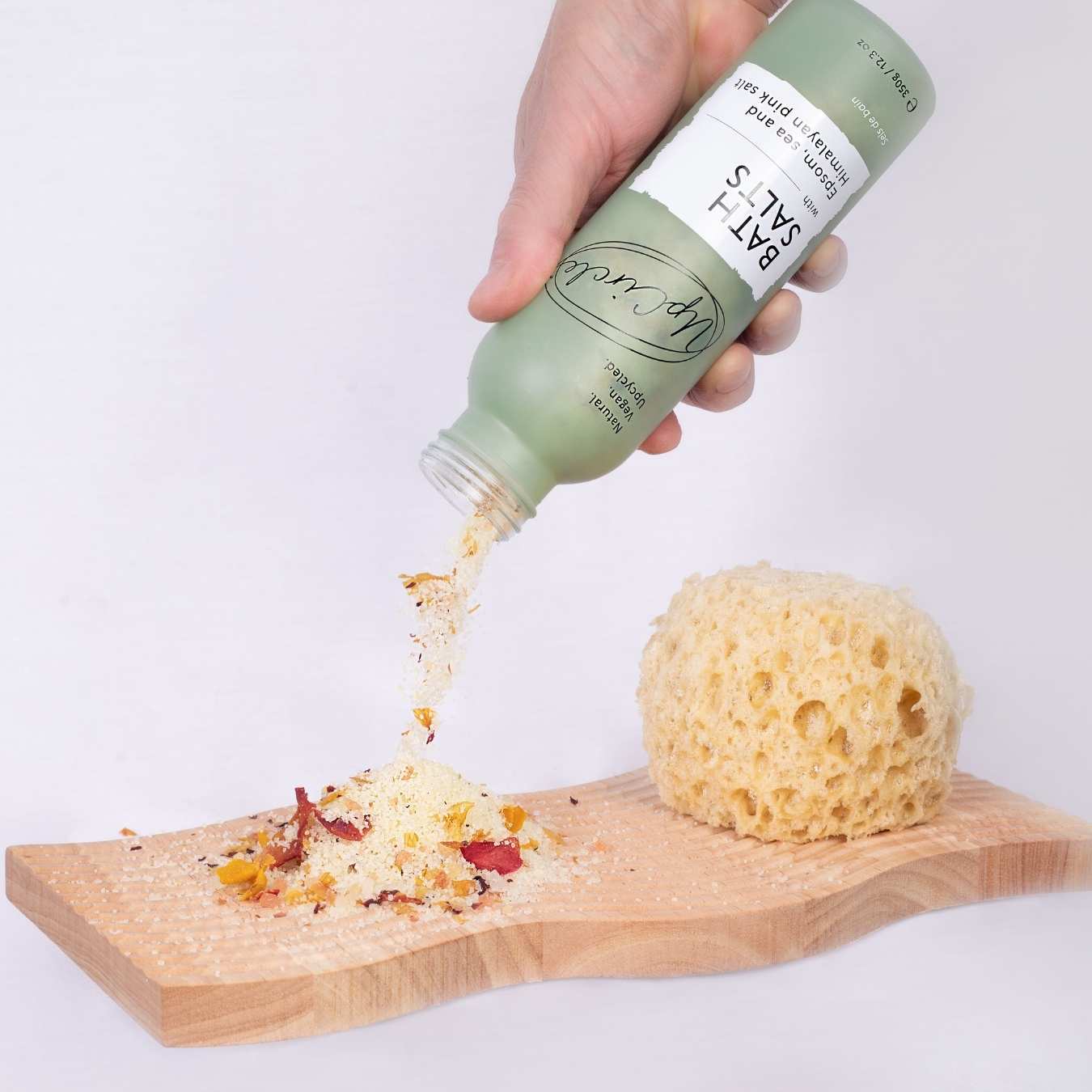 UpCircle Bath Salts with Epsom, Sea and Himalayan Pink Salt - Image 8