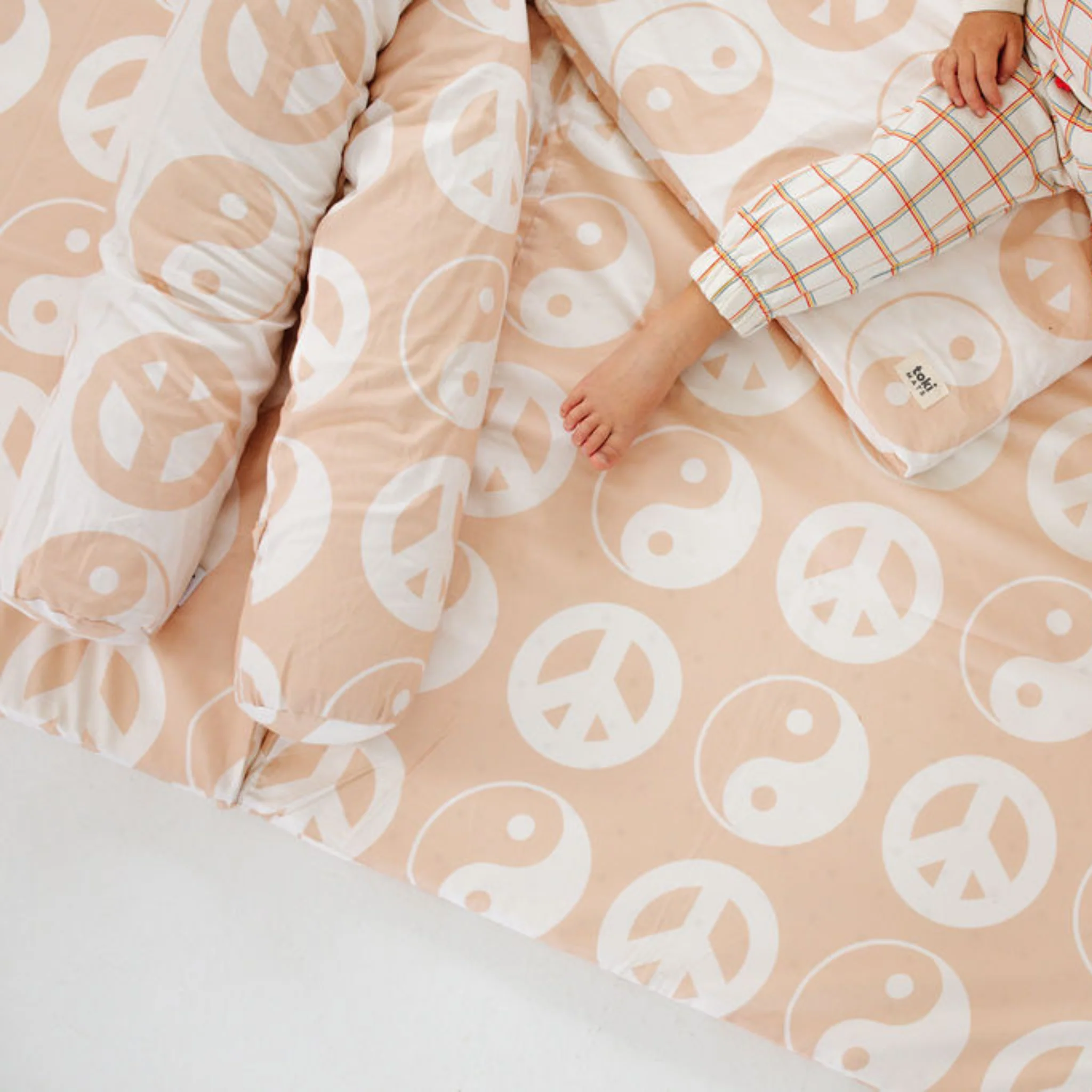 Toki Mats Beige Yin Yang Support Pillow - Image 4