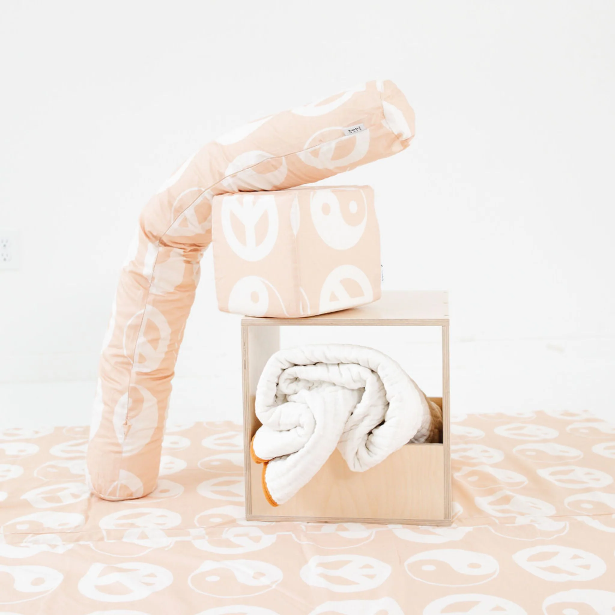 Toki Mats Beige Yin Yang Support Pillow - Image 7