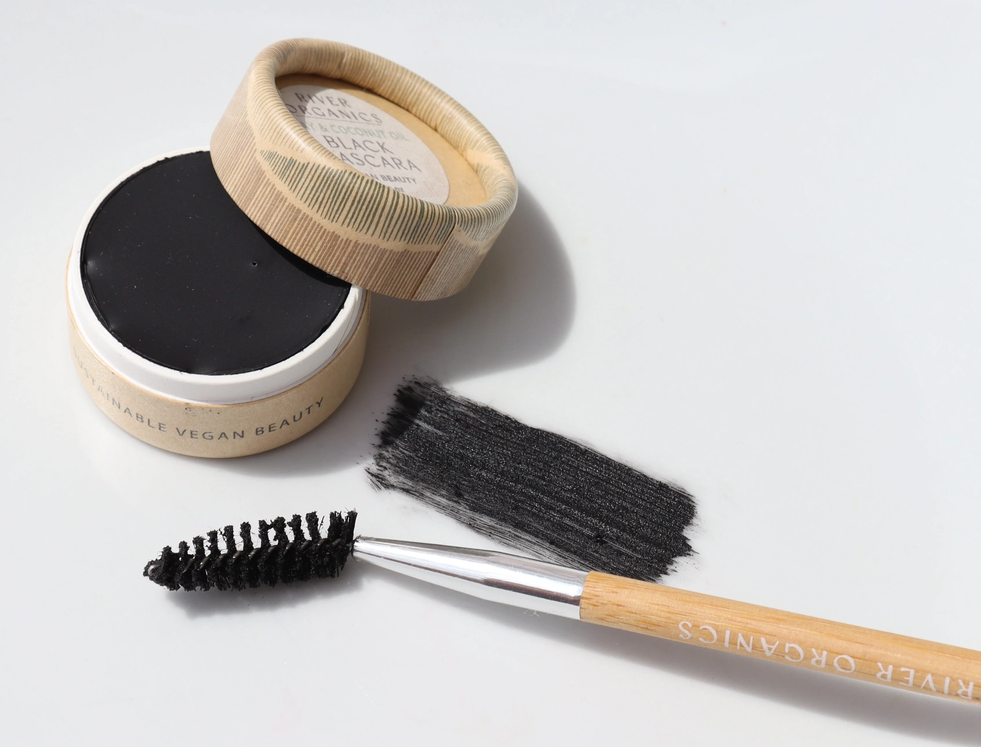 River Organics Black Vegan Zero-Waste Mascara - Image 9