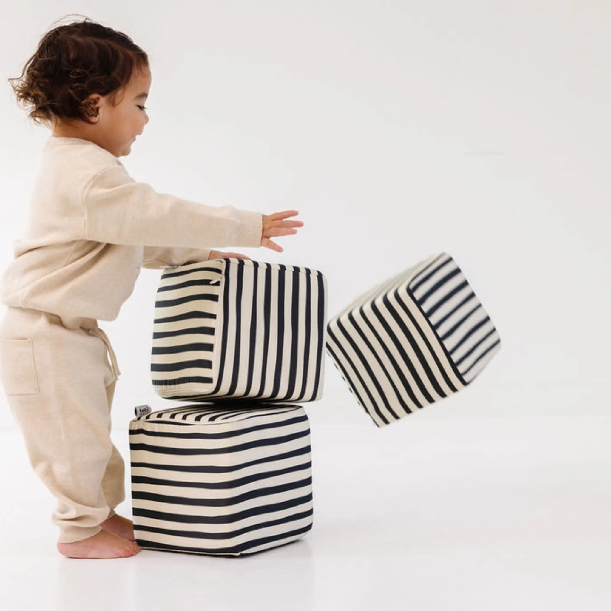 Toki Mats Bold Stripe Play Cube - Image 3