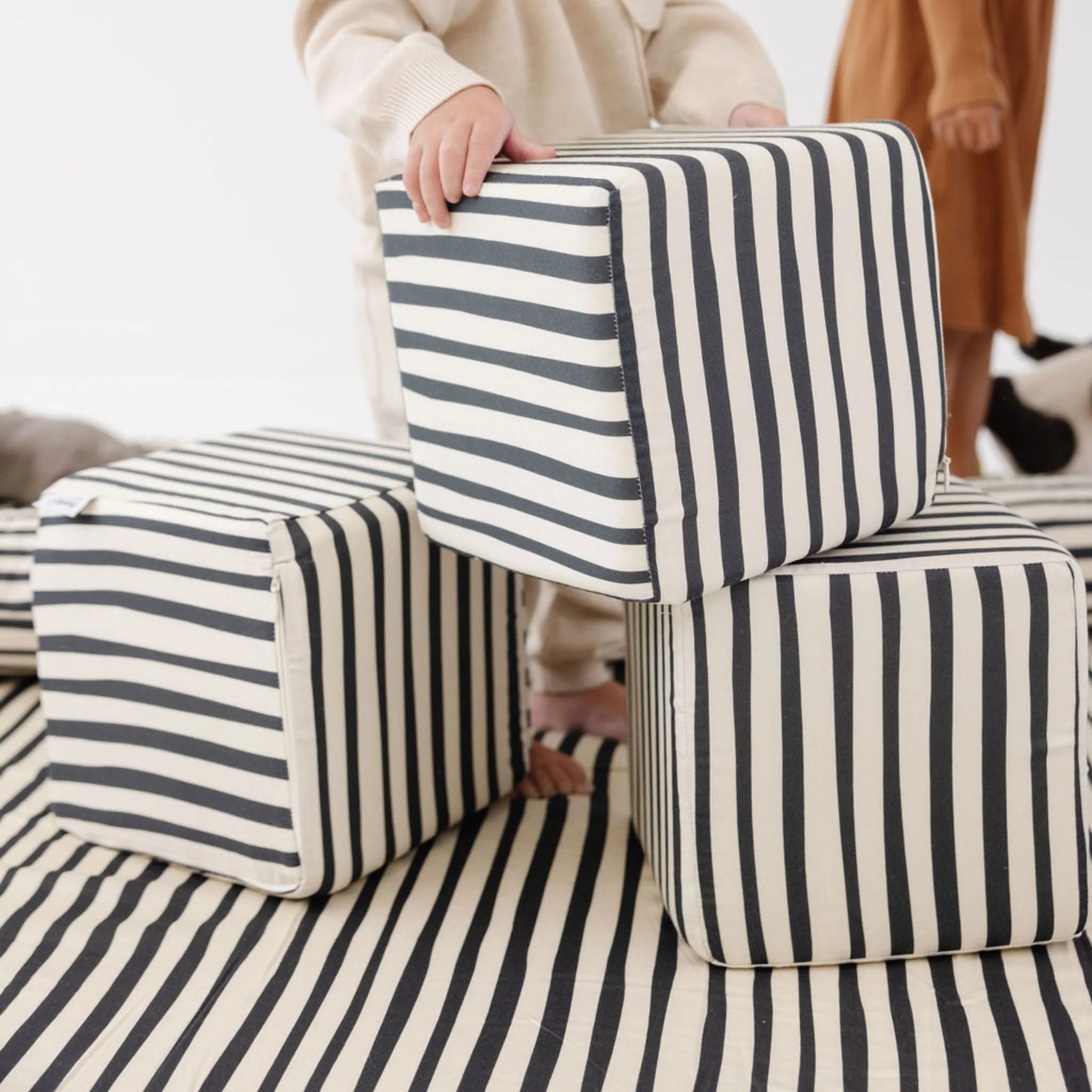 Toki Mats Bold Stripe Play Cube - Image 4
