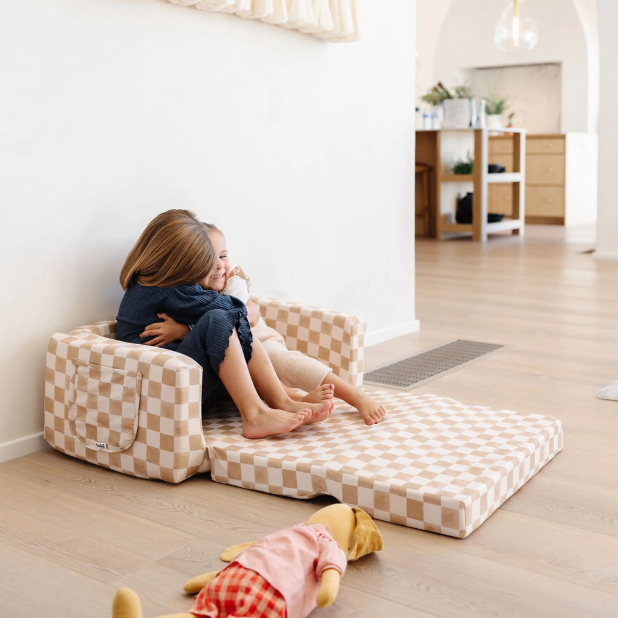 Toki Mats Checker Toffee Play Couch - Image 3