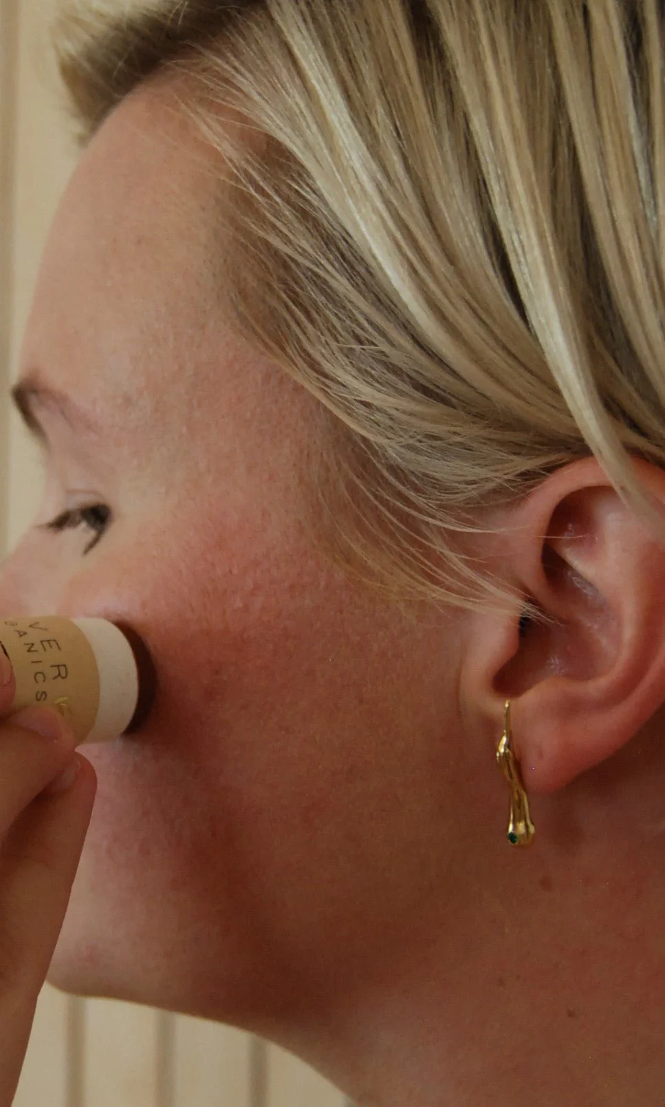 River Organics Creamy Vegan Bronzing Stick - Image 5