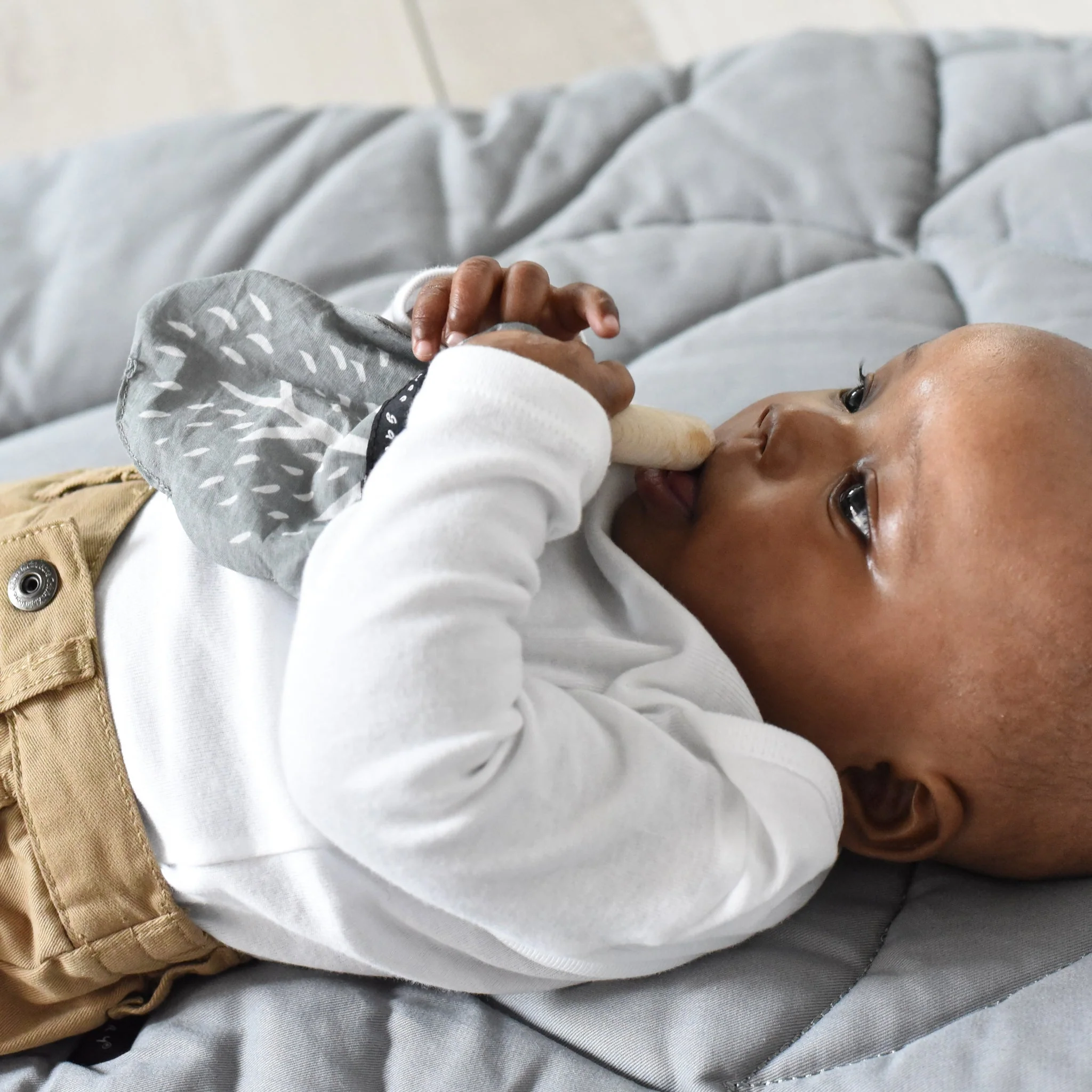 Wee Gallery Crinkle Teether - Starfish - Image 5