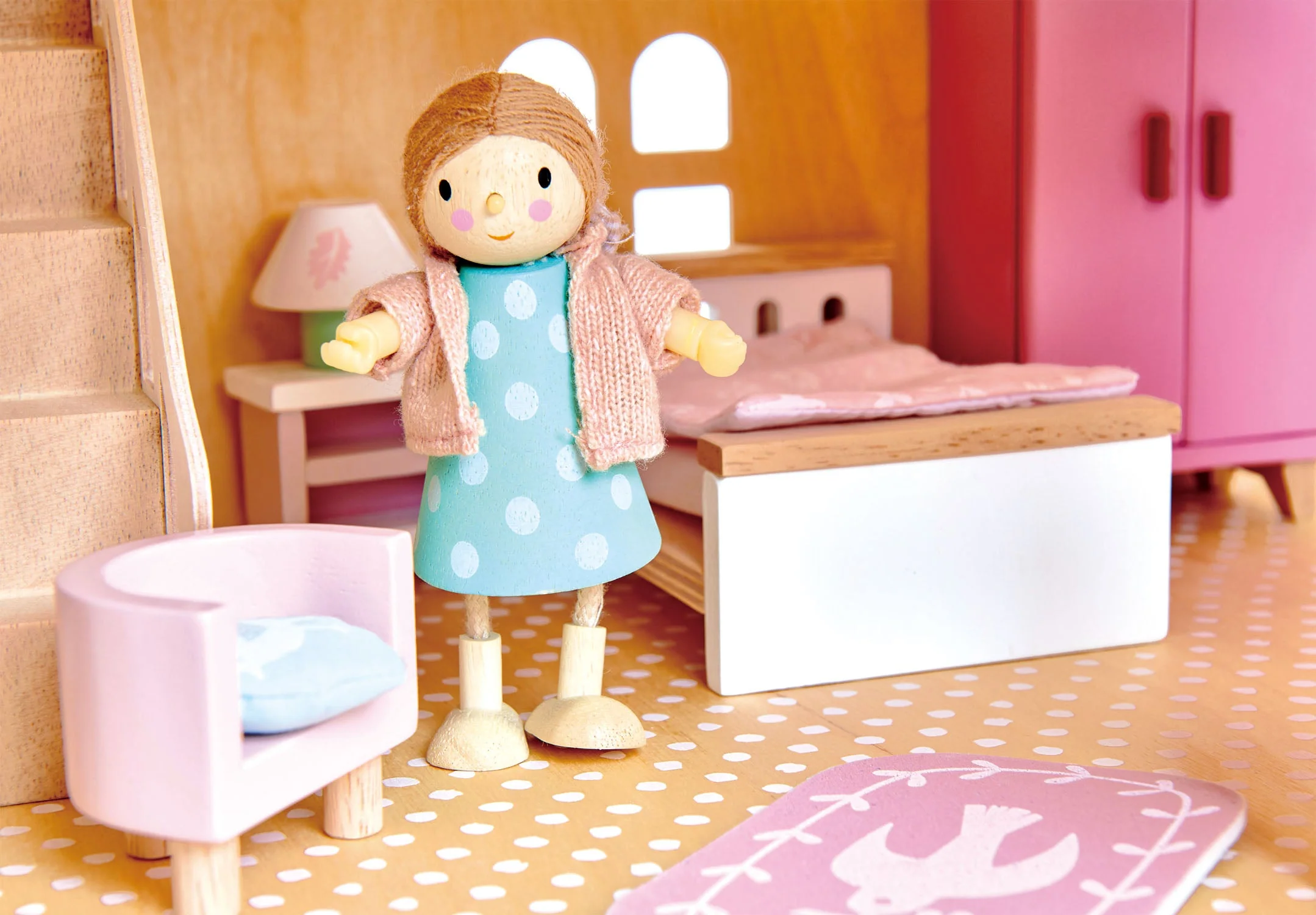 Tender Leaf Dolls House Bedroom Furniture - Image 2