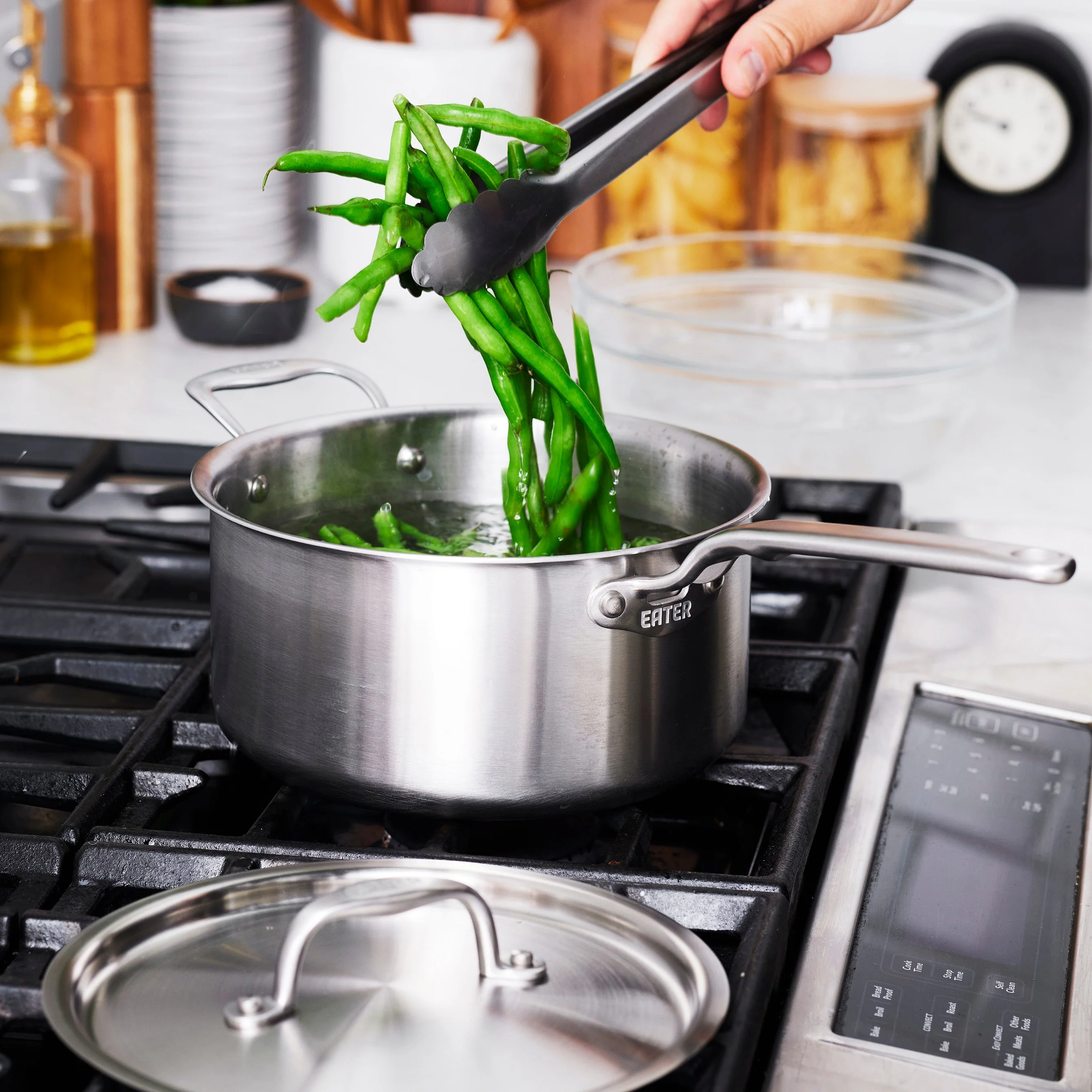 Heritage Steel Eater Series 4 Quart Saucepan with Lid - Image 2