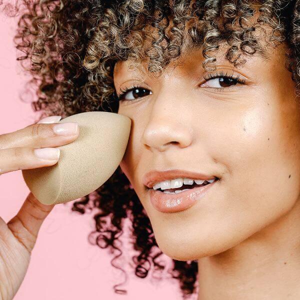 Green Tea Makeup Sponge - Image 10
