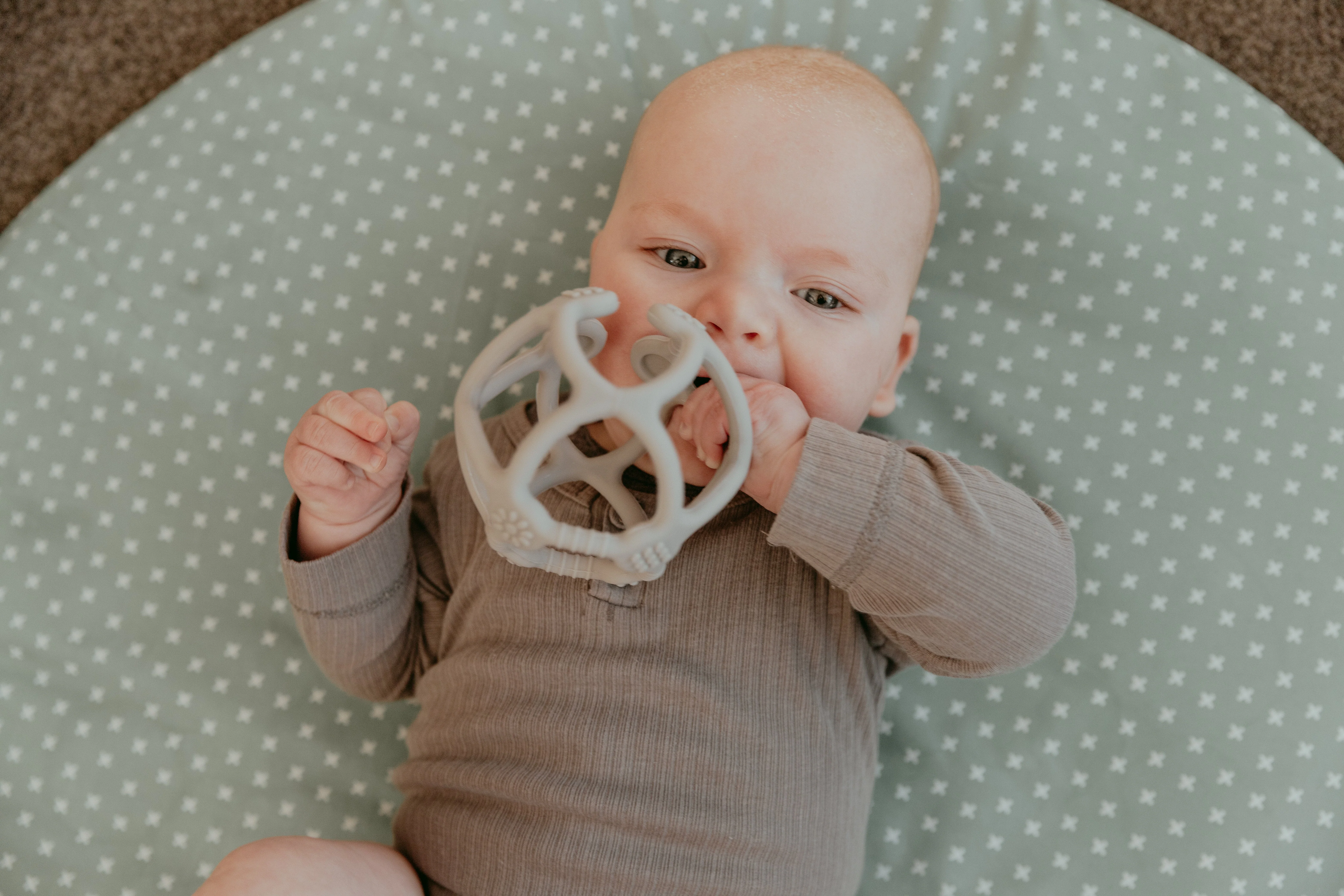 Haakaa Silicone Teething Ball 1 PK - Image 11