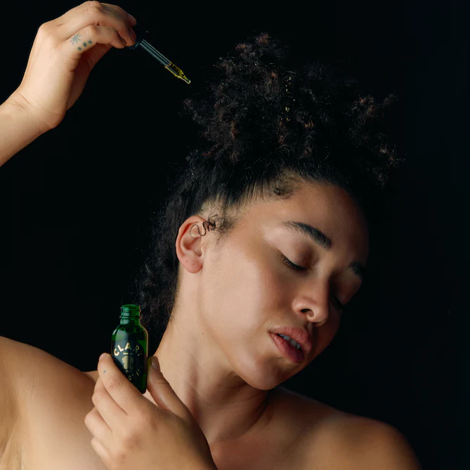Clary Collection Hair Oil - Image 4
