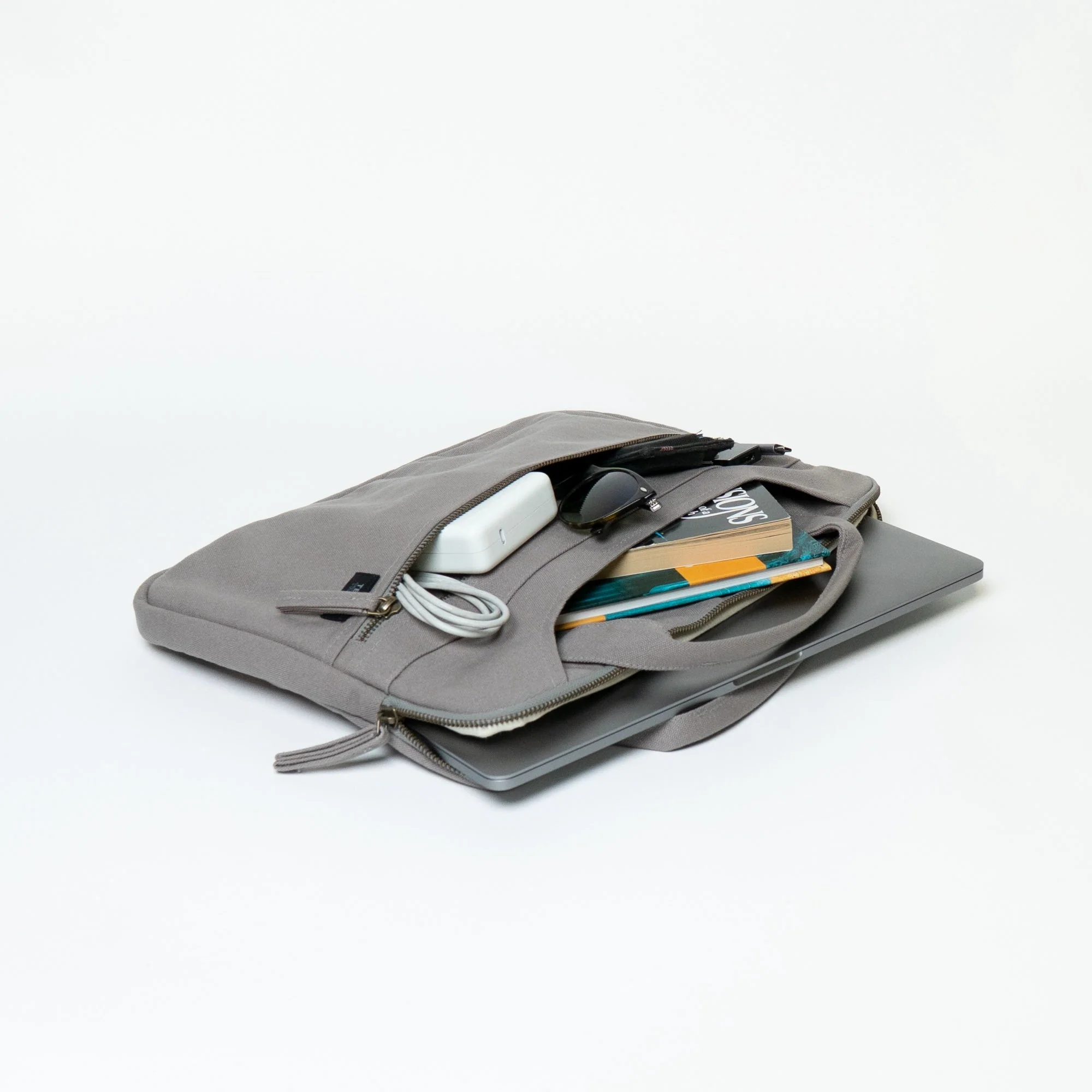 Terra Thread® Hasta Laptop Sleeve with handles - Image 37