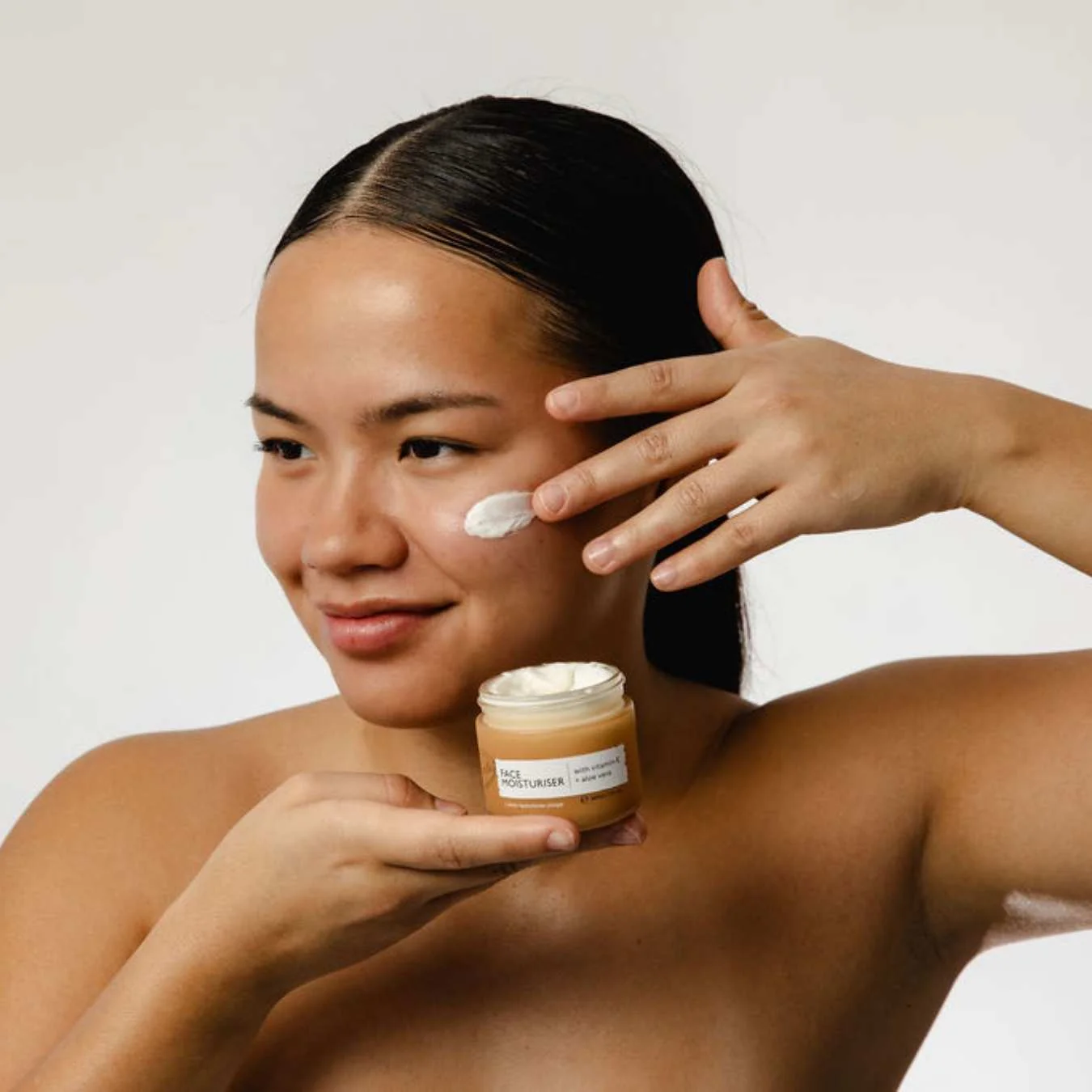 UpCircle Hydration Skincare Set - Image 5