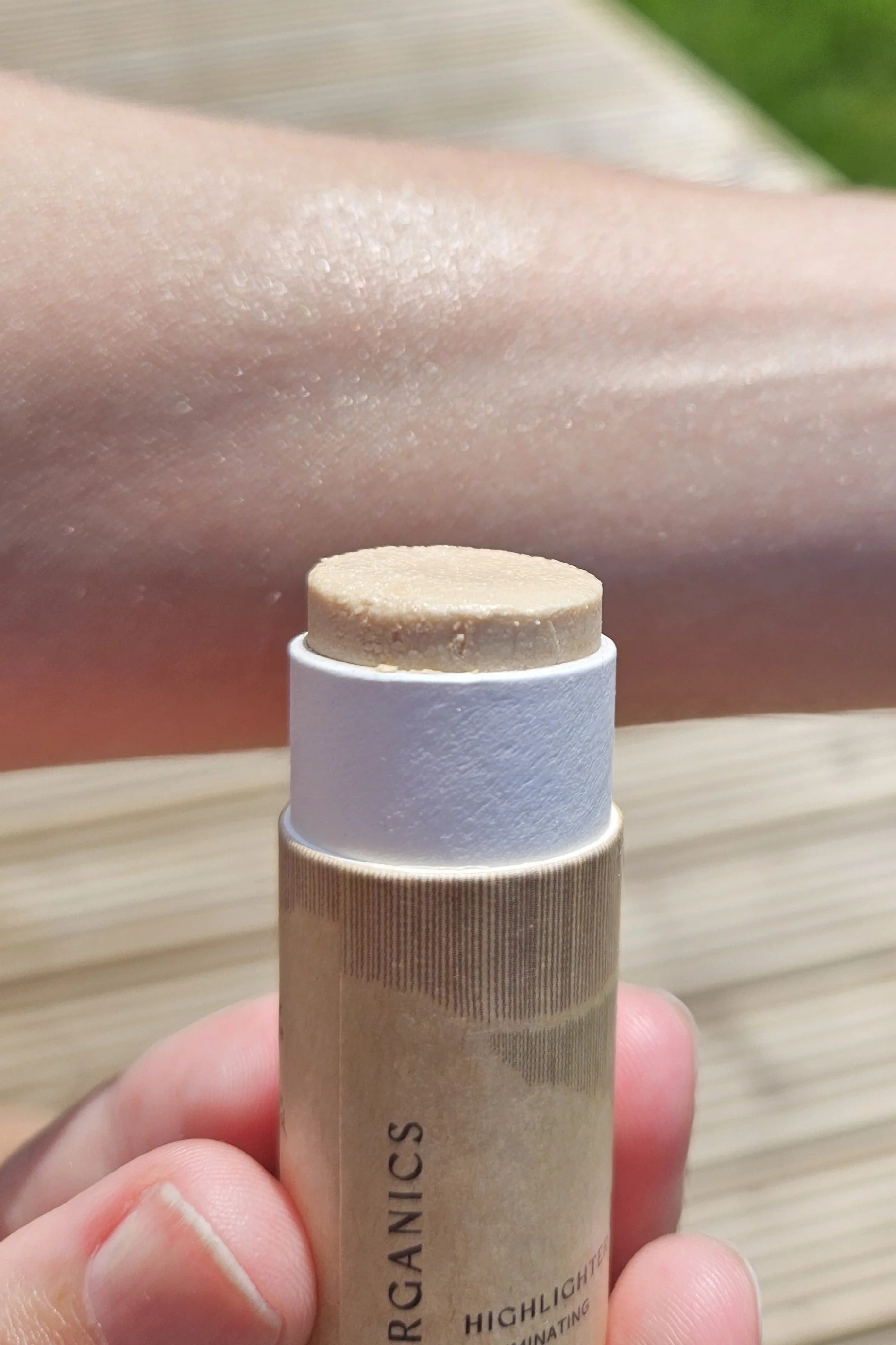 River Organics Illumi Cream Vegan Highlighter Stick - Image 10