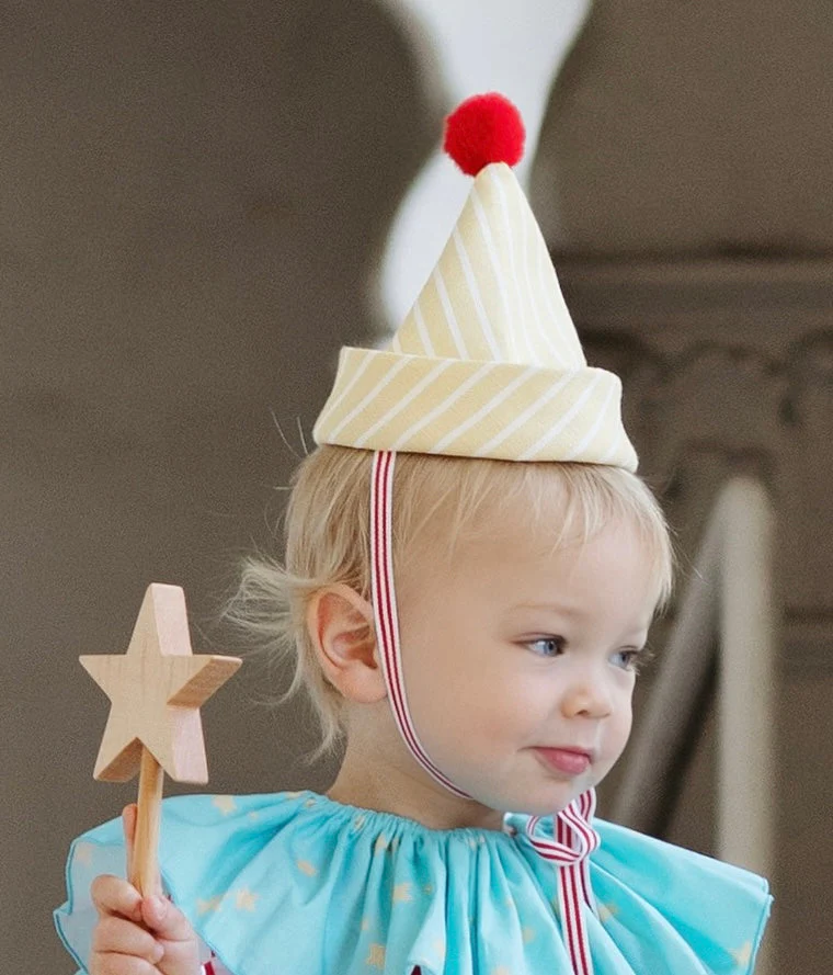 Band of the Wild Little Clown Hat - Image 2