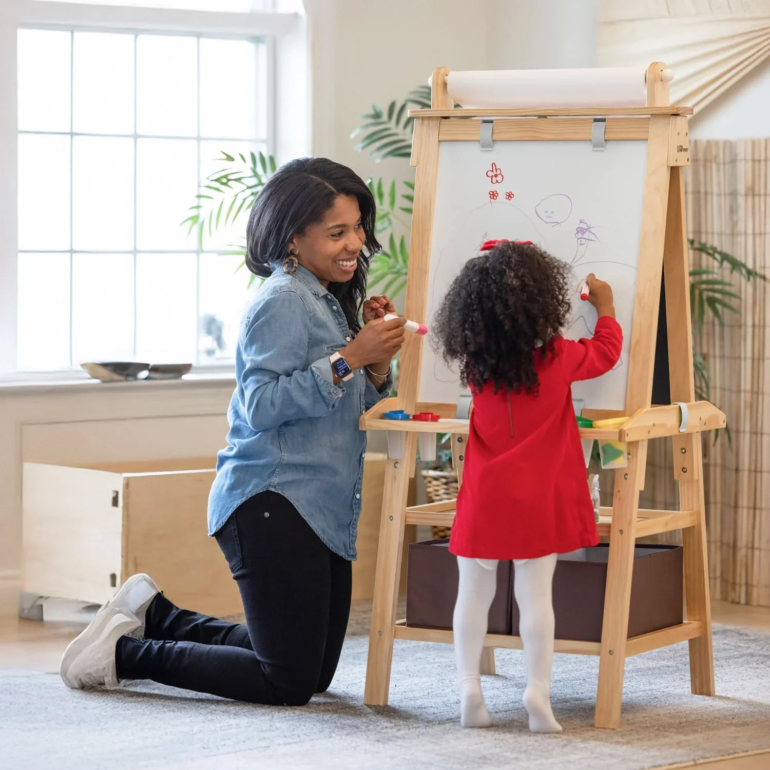 Little Partners Deluxe Learn & Play Art Center - Image 4