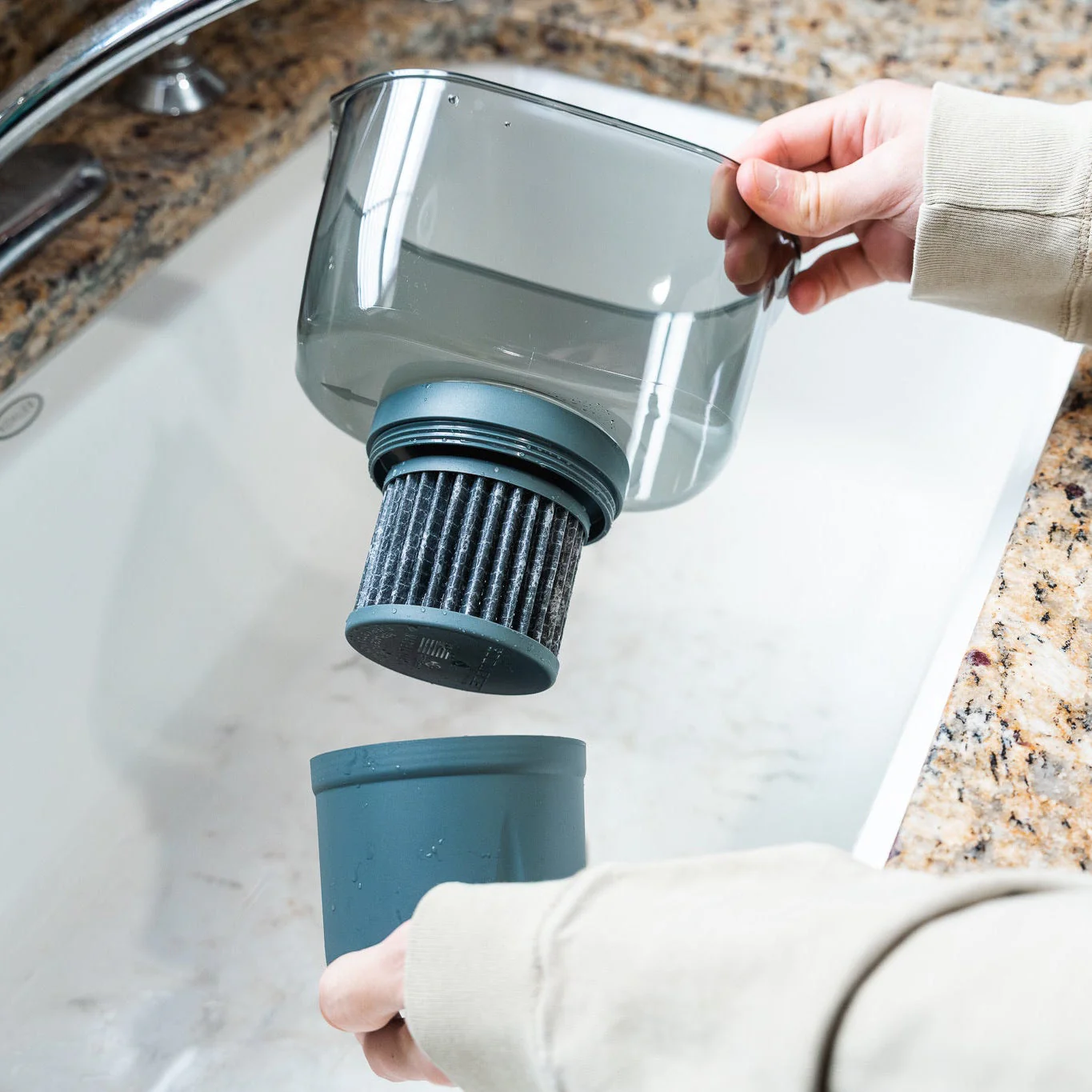 Nano Pitcher | Removes Bacteria & PFAS - Image 3