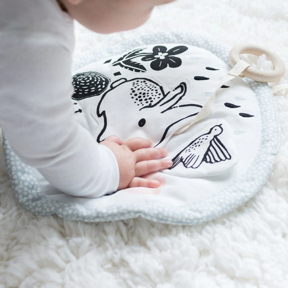 Wee Gallery Organic Activity Pad - Meadow - Image 4