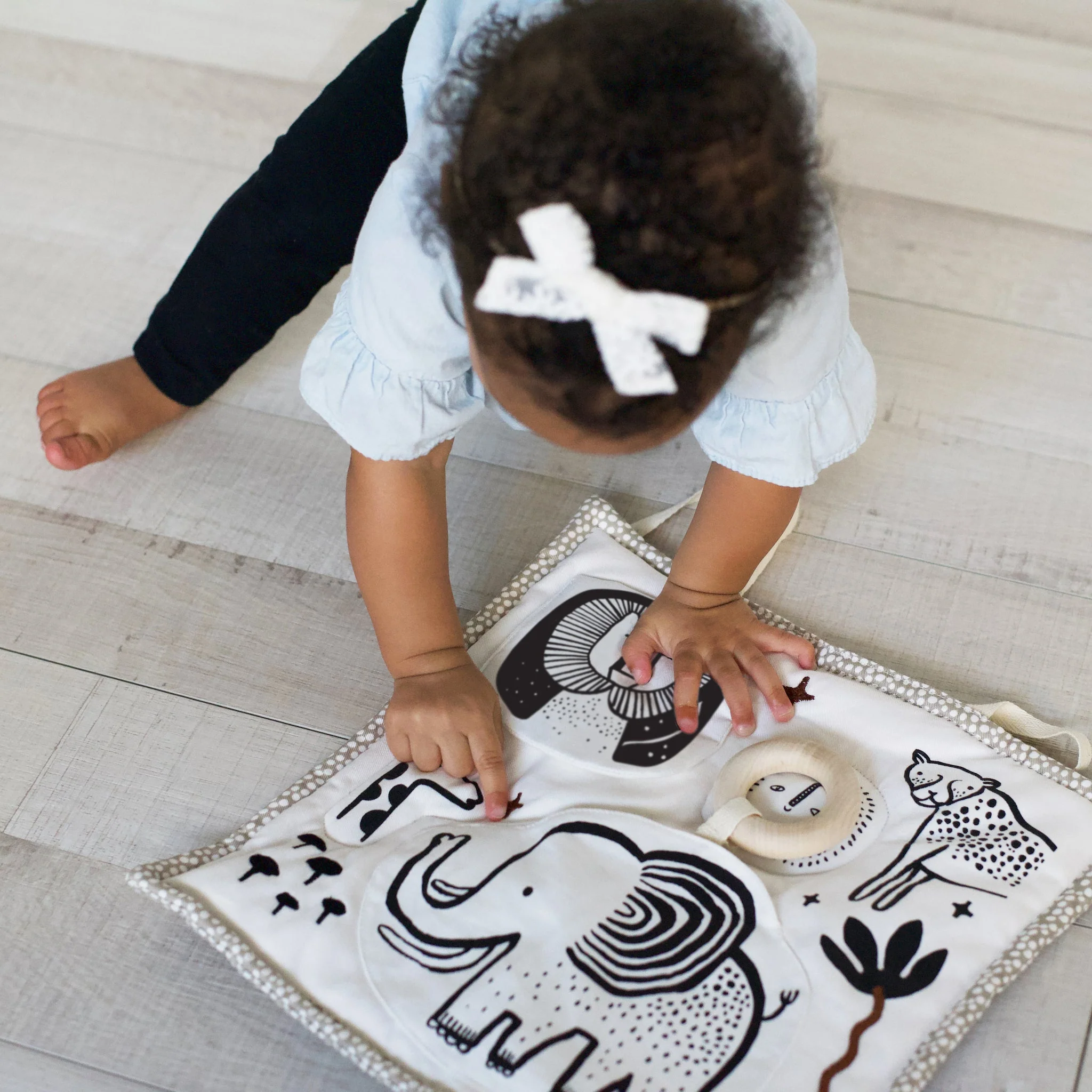 Wee Gallery Organic Activity Pad - Safari - Image 3