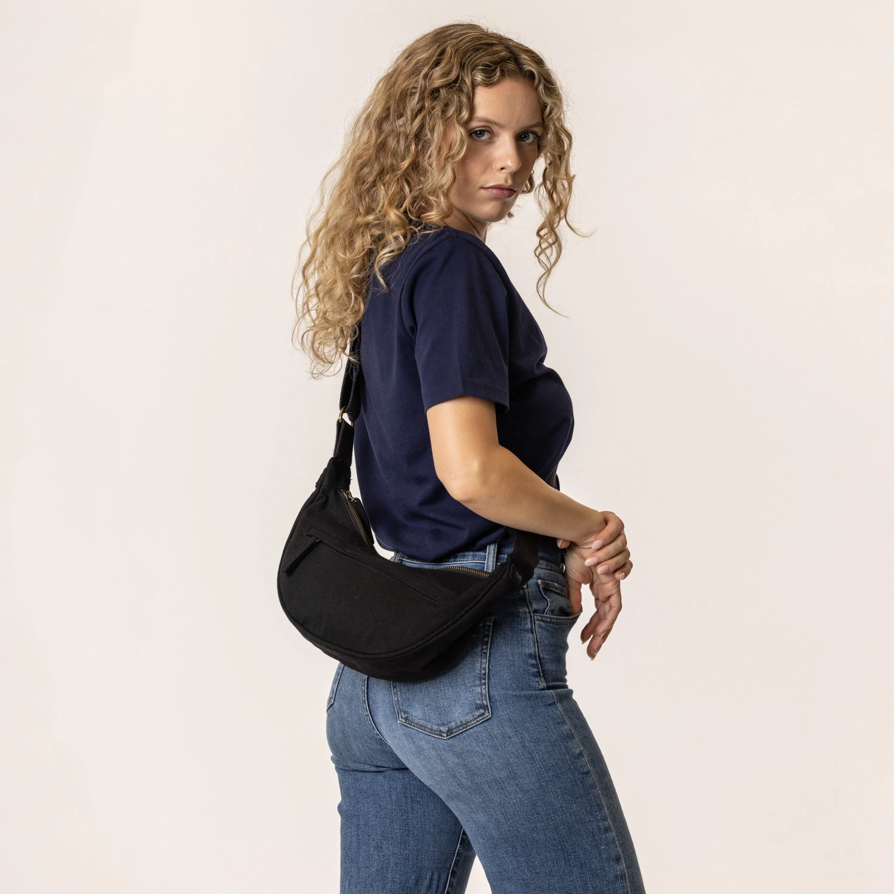 Terra Thread® Organic cotton Crossbody Bag - Image 4