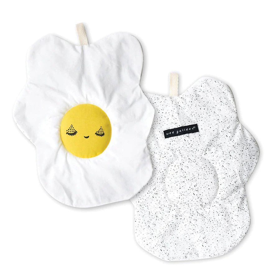 Wee Gallery Organic Crinkle Toy - Egg - Image 2