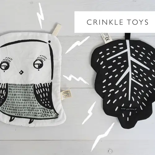 Wee Gallery Organic Crinkle Toy - Leaf - Image 3