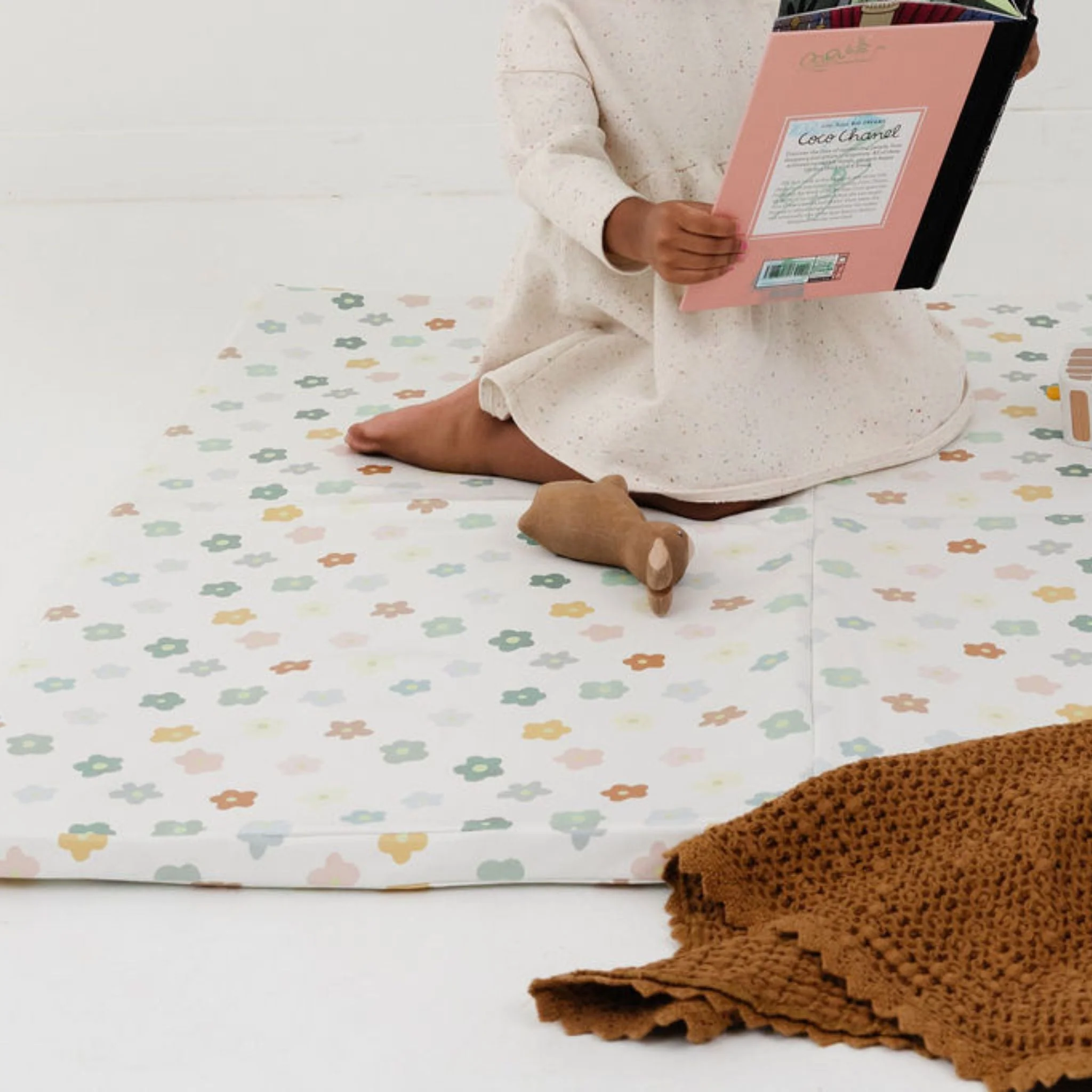 Toki Mats Playful Posies Vegan Leather Mat - Image 15