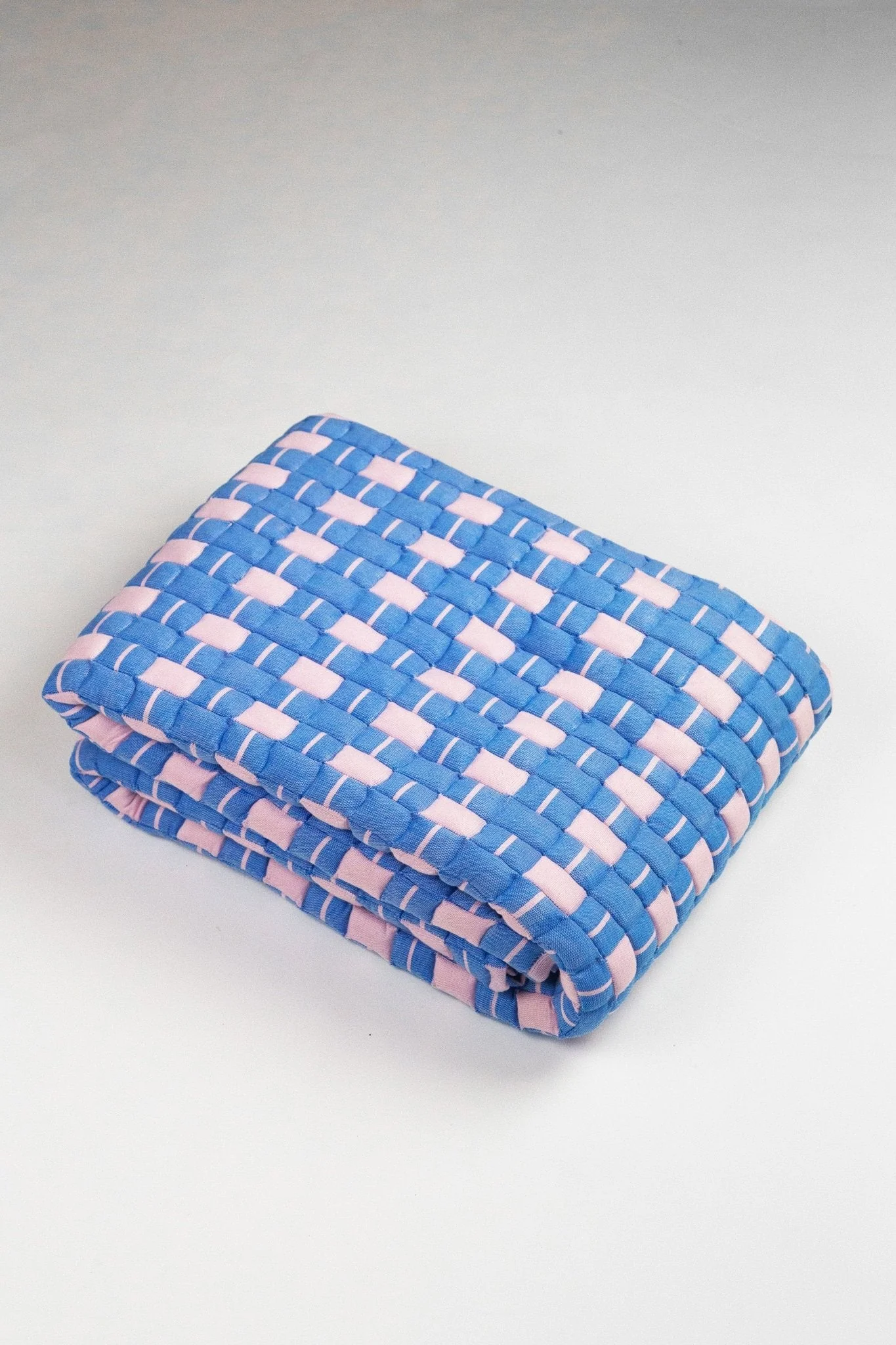 Archive New York Quilted Sujani Throw Blanket - Soft Pink and Blue - Image 3