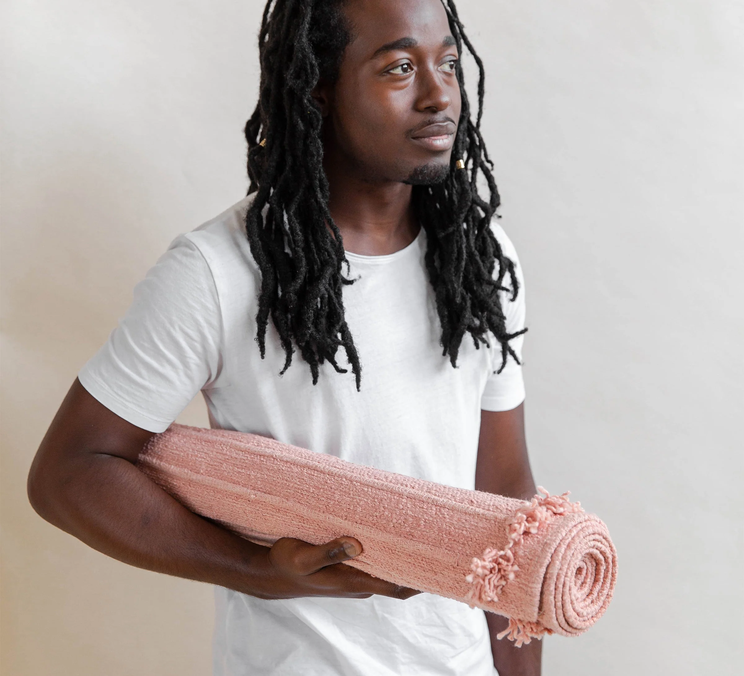 Oko Living Rose Quartz - Naturally Dyed Herbal Yoga Mat - Image 3