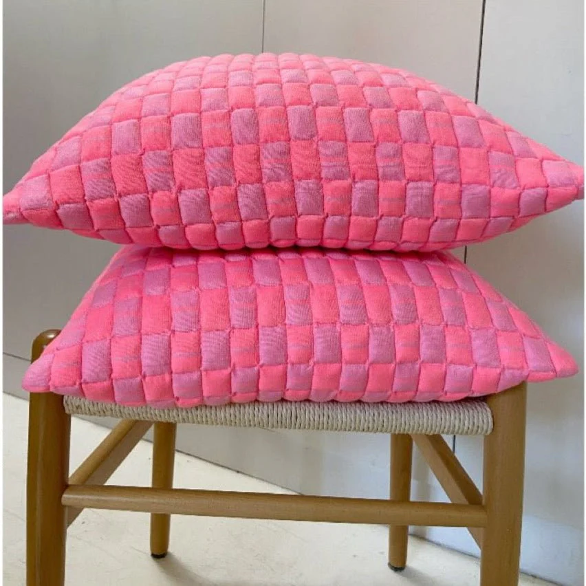 Archive New York Sujani Quilted Pillow - Neon Pink - Image 4