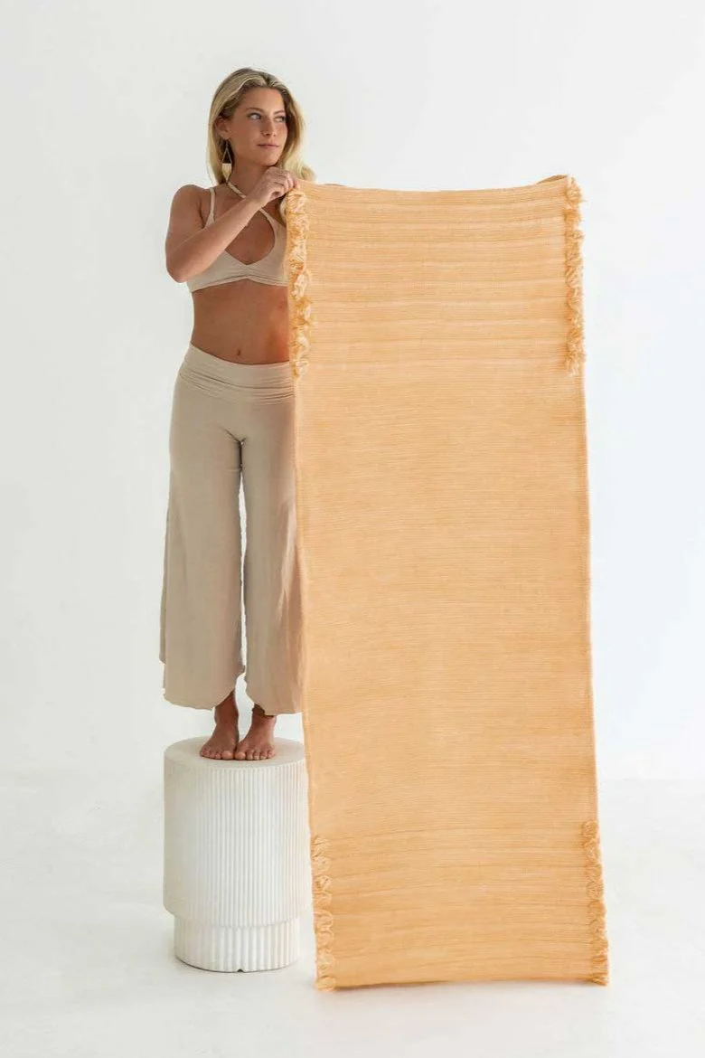 Oko Living Sunstone - Naturally Dyed Herbal Yoga Mat - Image 2