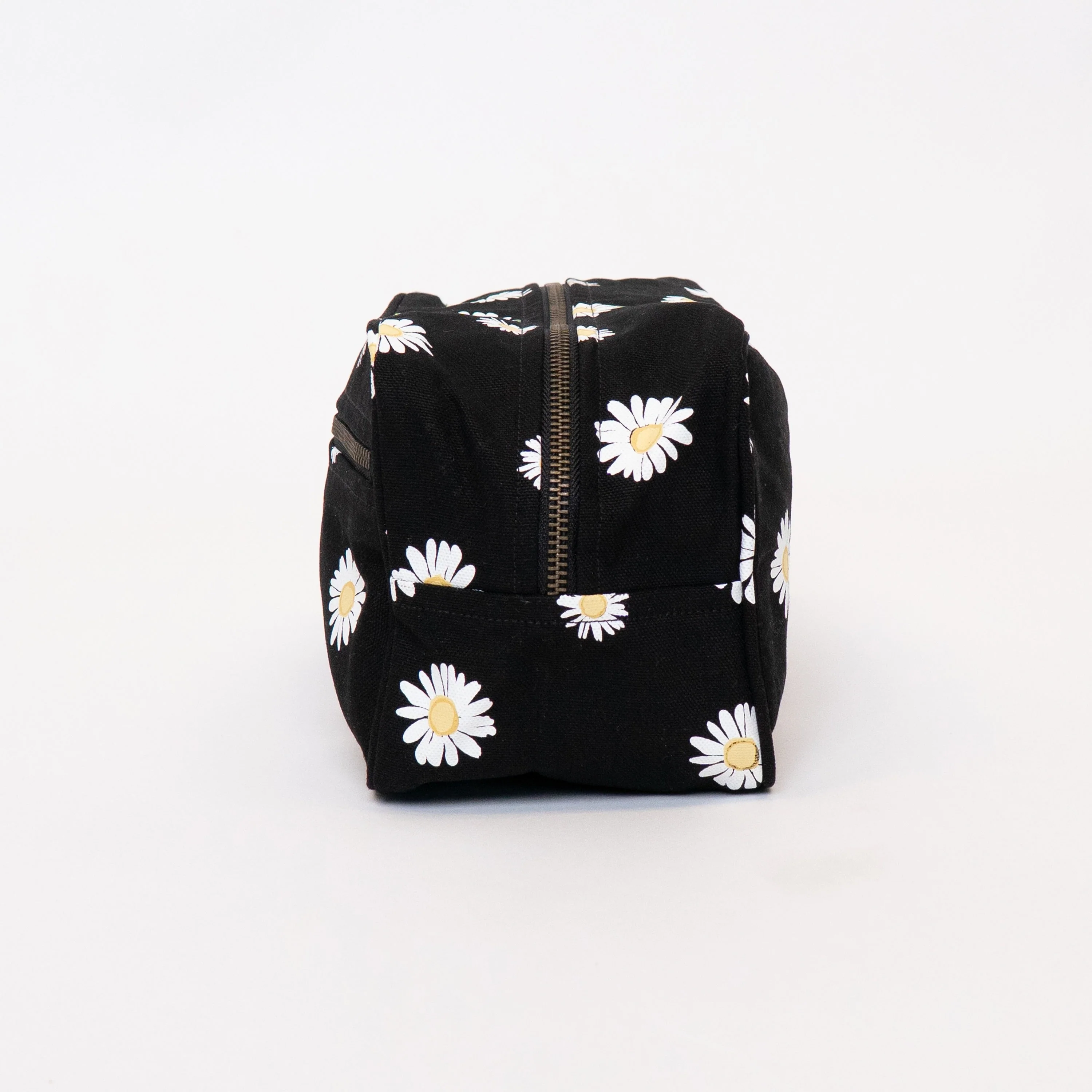 Terra Thread® Sustainable Toiletry Bag - Image 77
