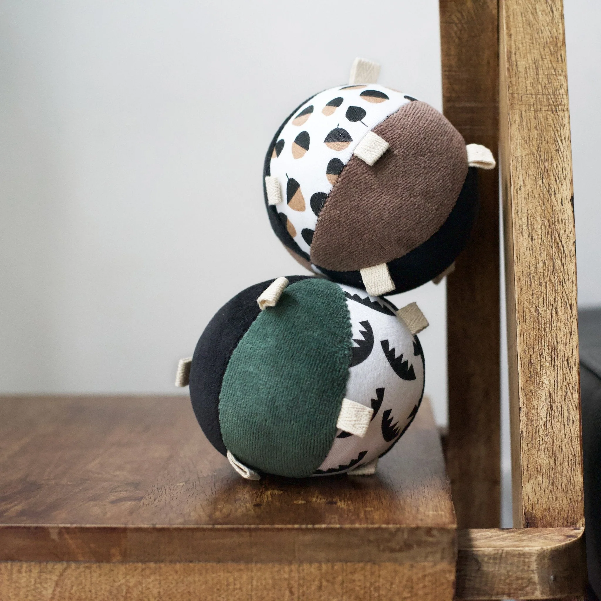 Wee Gallery Taggy Ball with Rattle - Jungle Leaves - Image 4