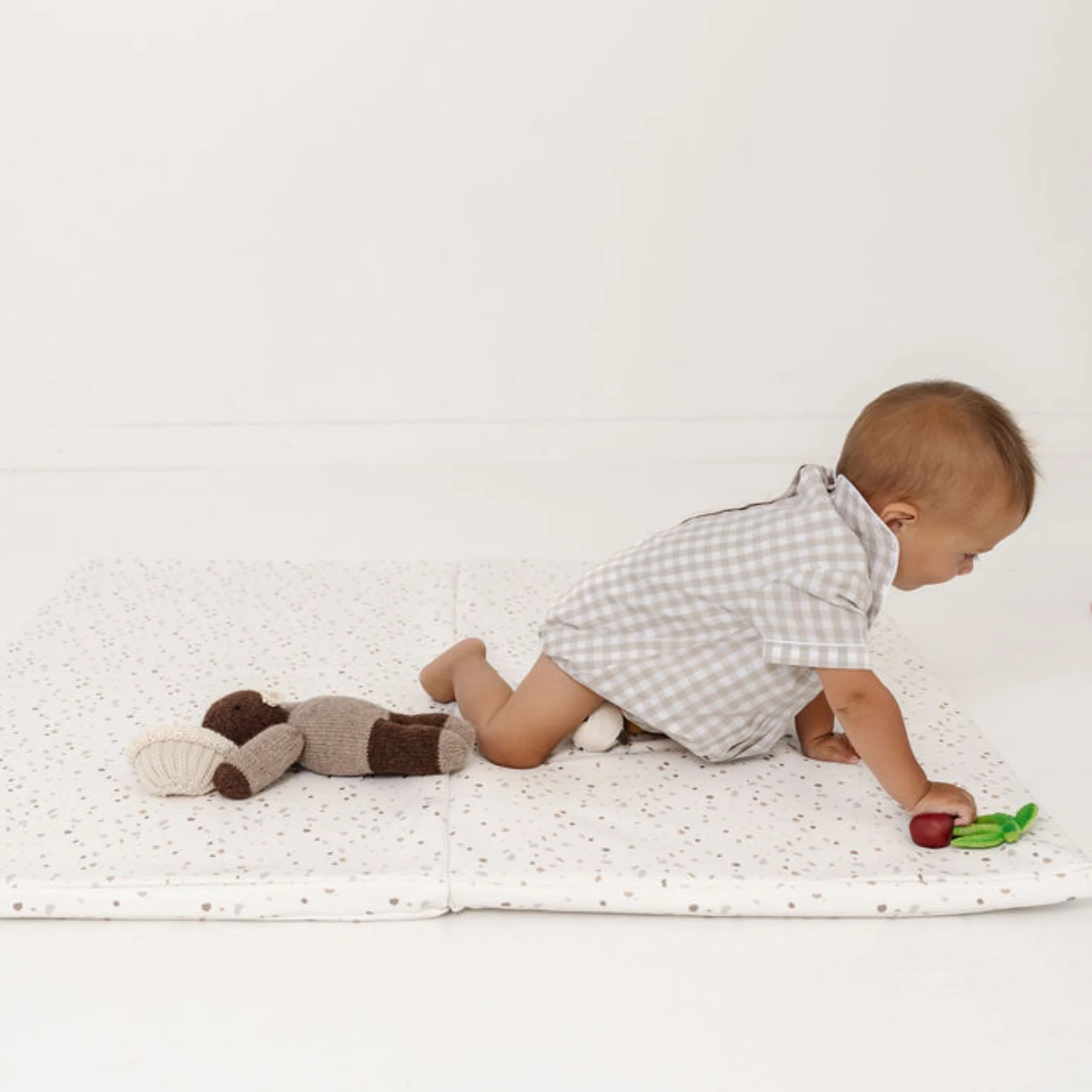 Terrazzo Chalk Vegan Leather Mat - Image 3
