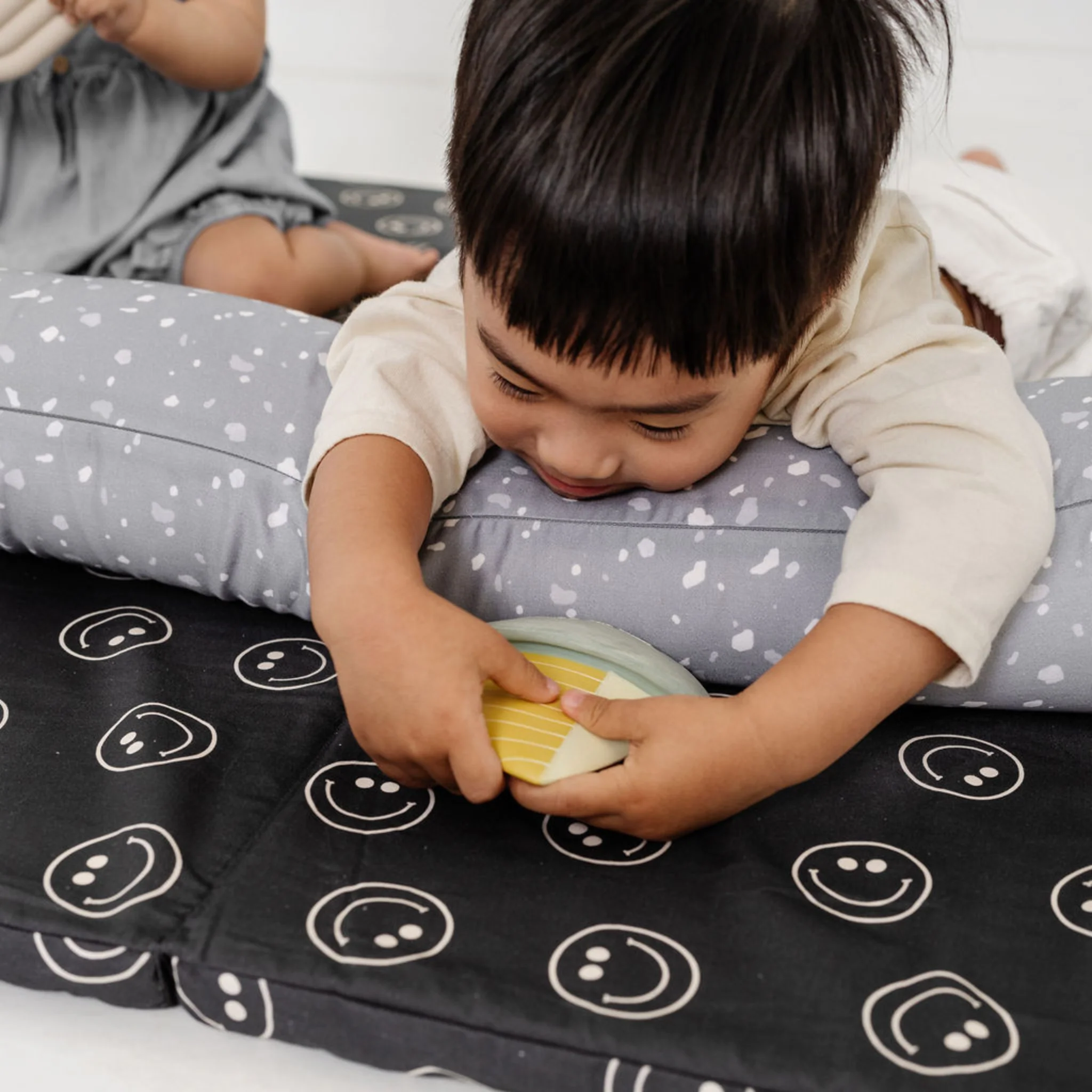 Terrazzo Slate Support Pillow - Image 2