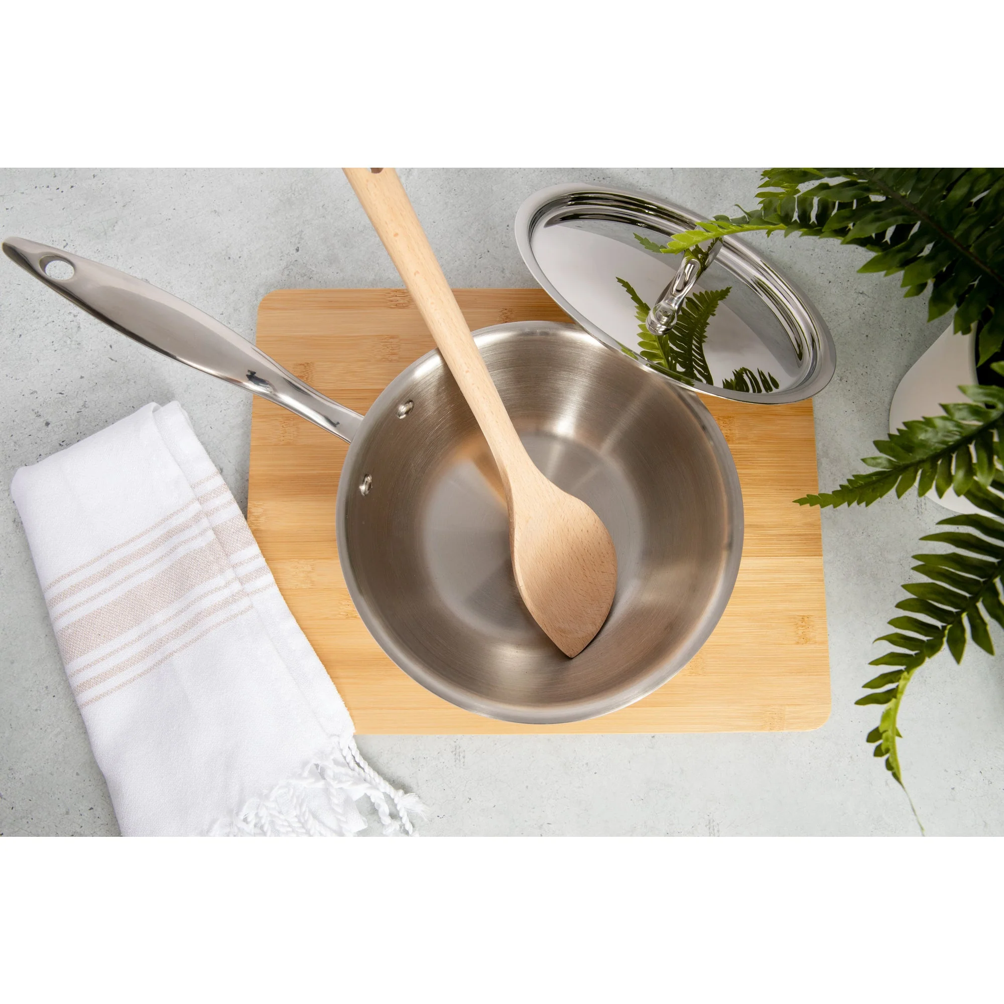 Heritage Steel Titanium Series 2 Quart Saucier with Lid - Image 5