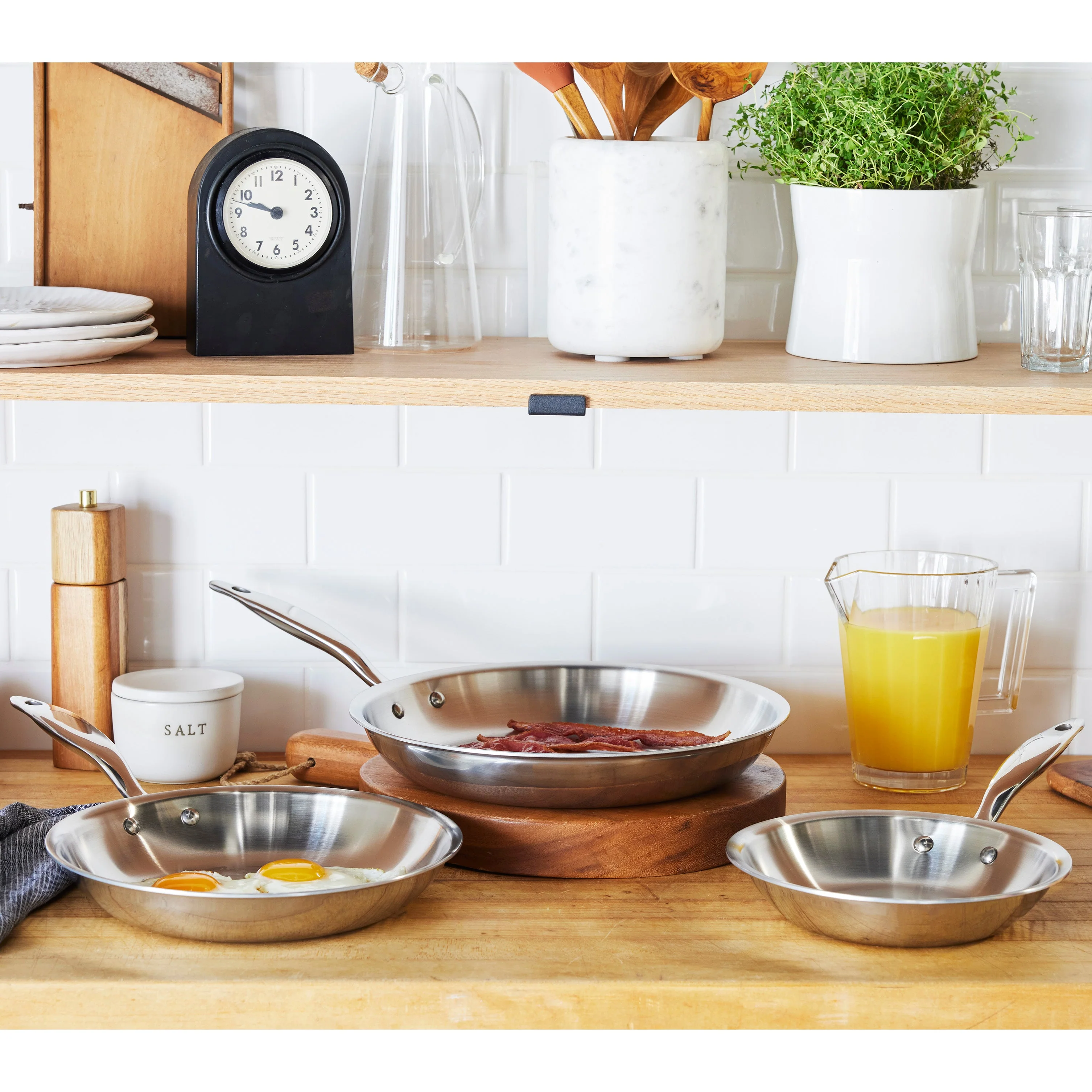 Heritage Steel Titanium Series 3 Piece Fry Pan Set - Image 2