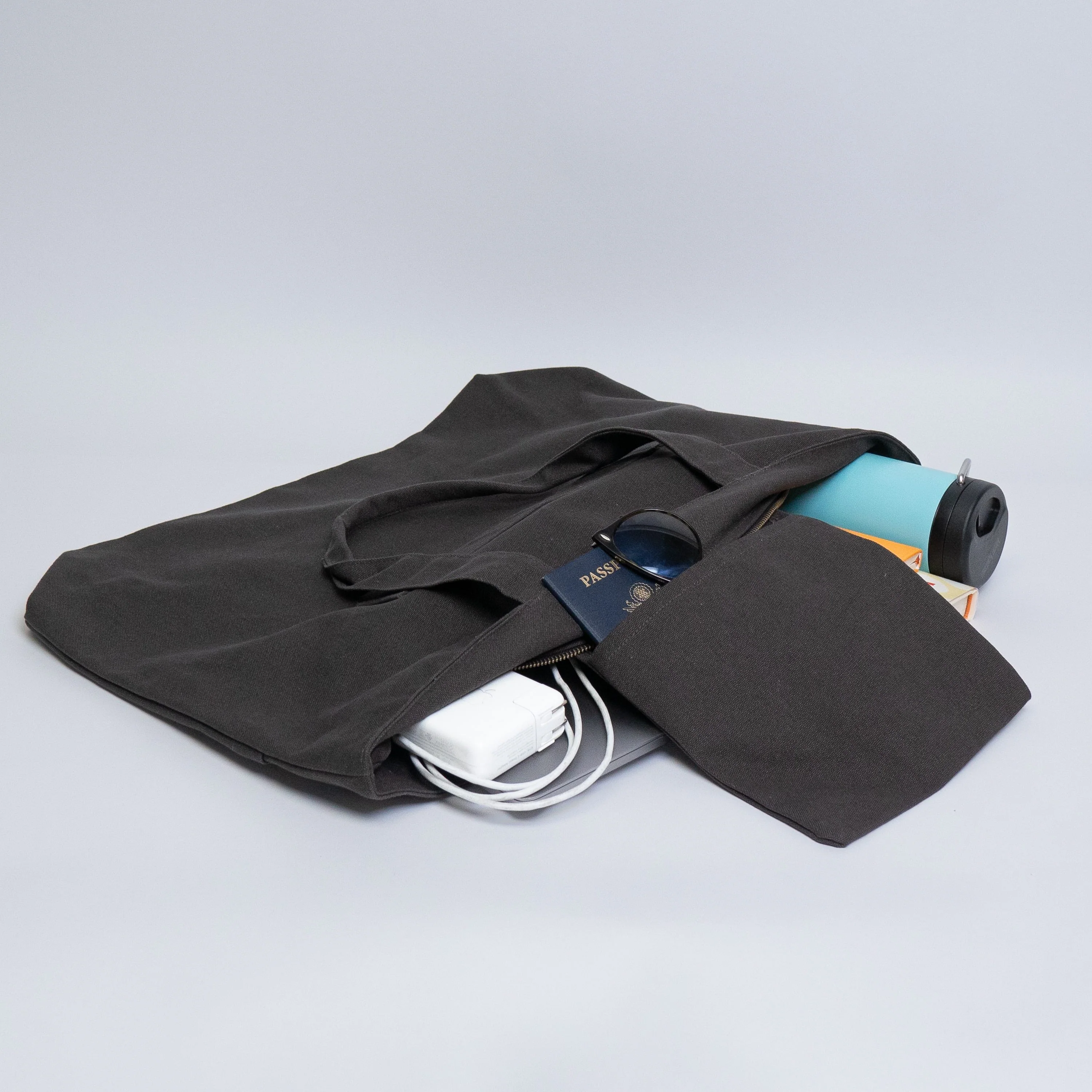 Terra Thread® Tote bags with trolley sleeve - Image 6