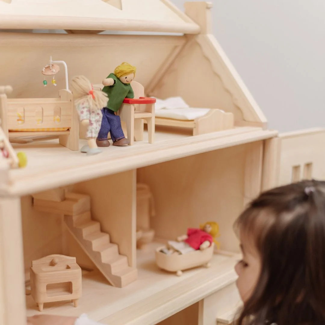 PlanToys Victorian Dollhouse - Image 5