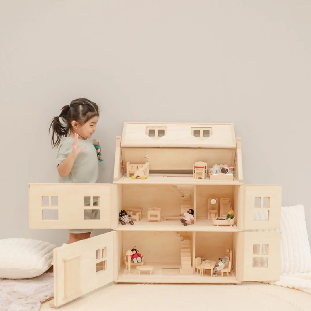 PlanToys Victorian Dollhouse - Image 8