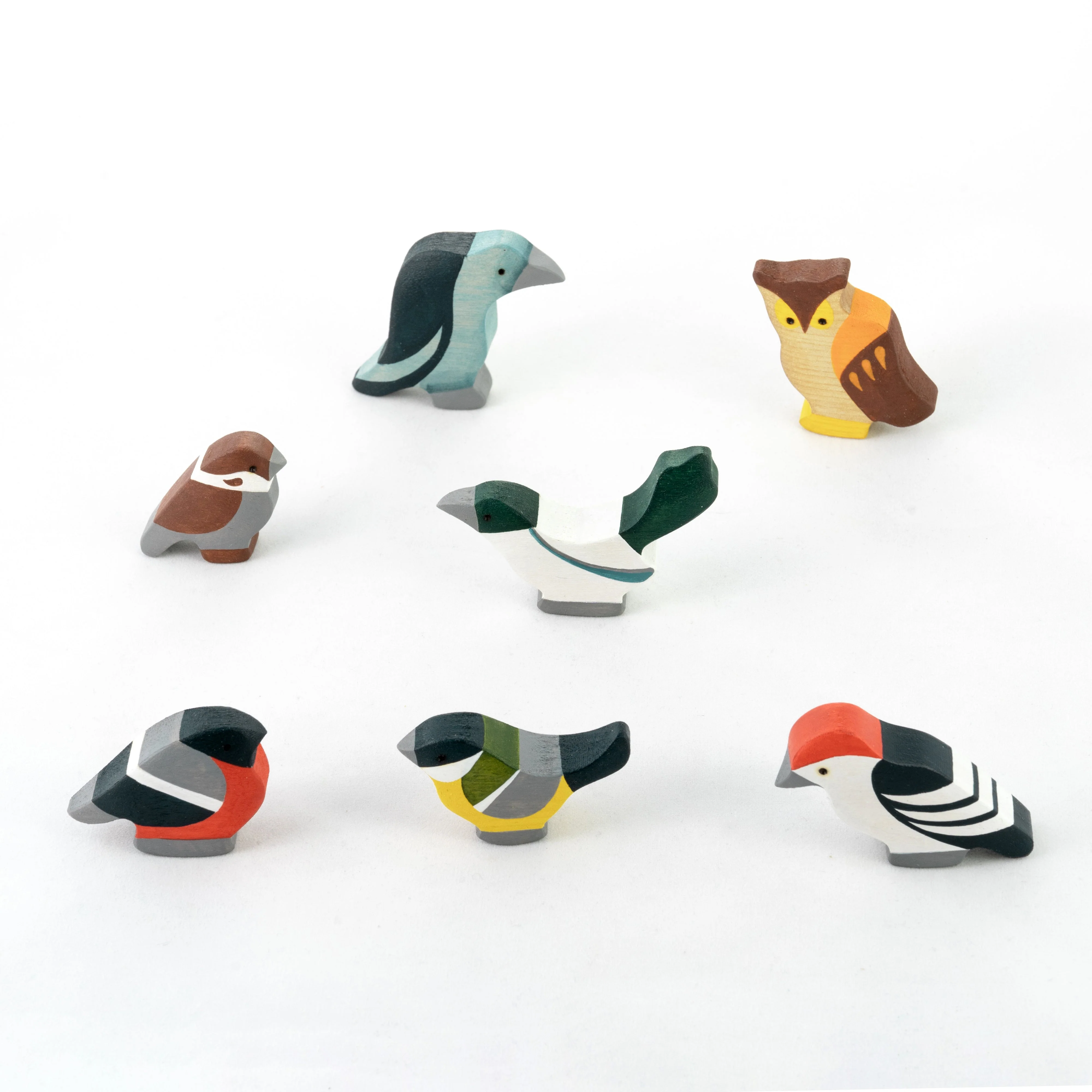 PoppyBabyCo Waldorf Wooden Birds Set painted- 7 pieces