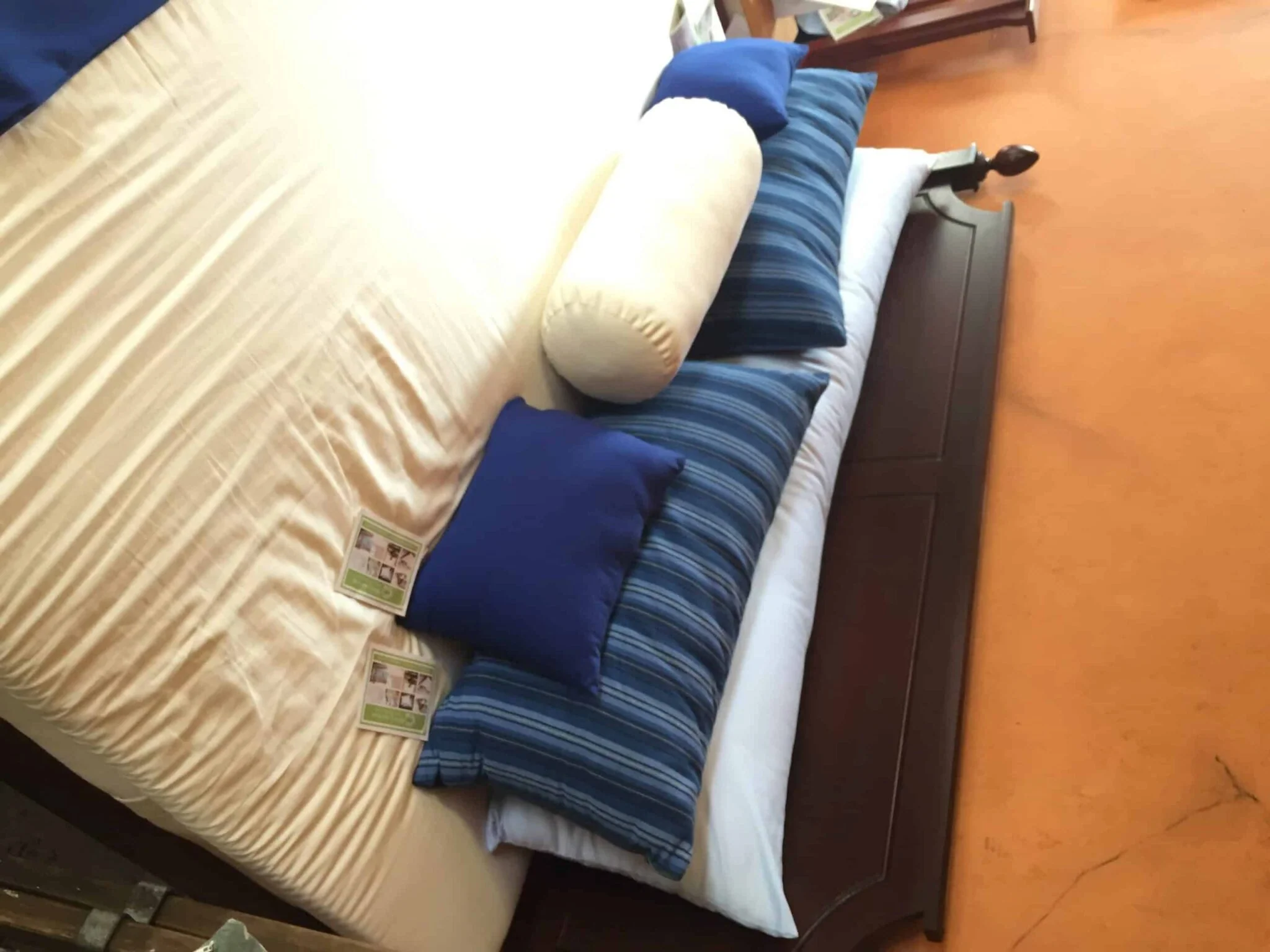 White Lotus Sleep Body Pillows - Image 2
