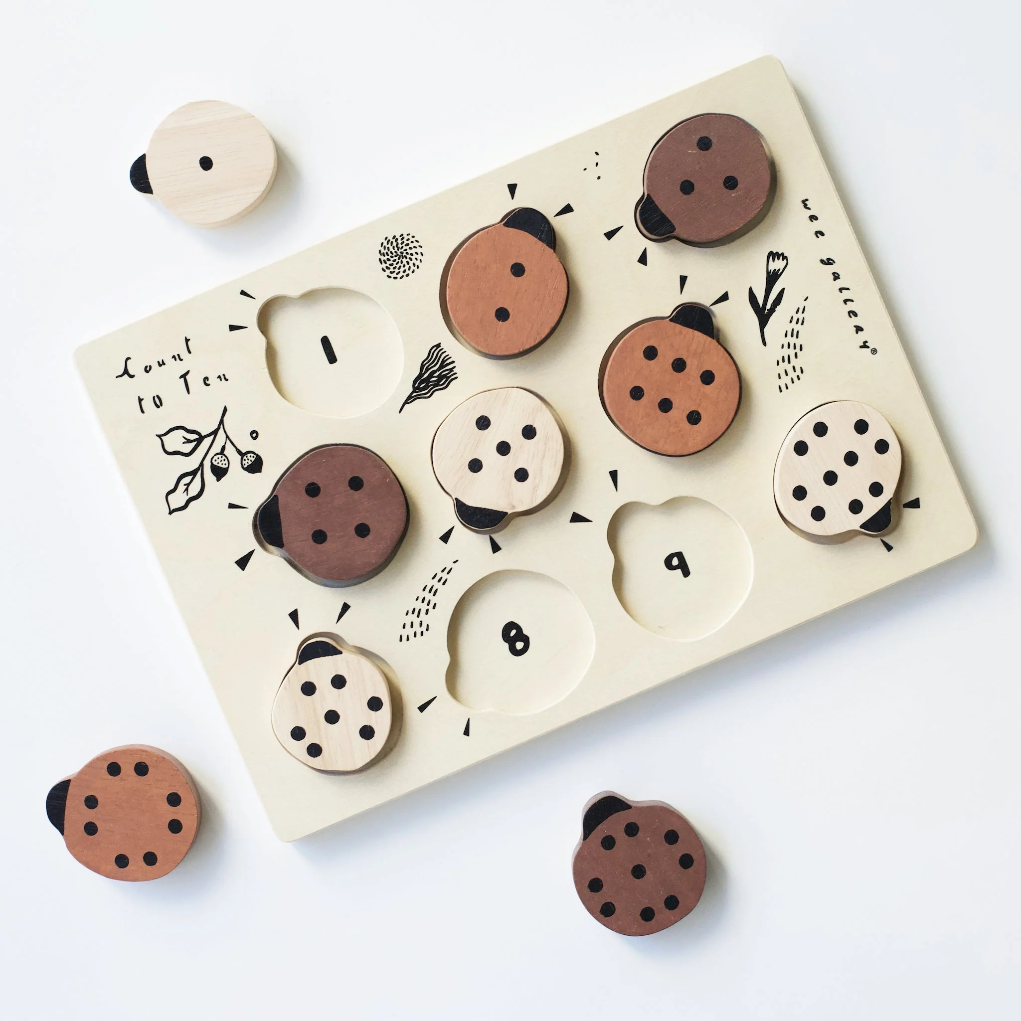 Wee Gallery Wooden Tray Puzzle - Count to 10 Ladybugs - Image 2