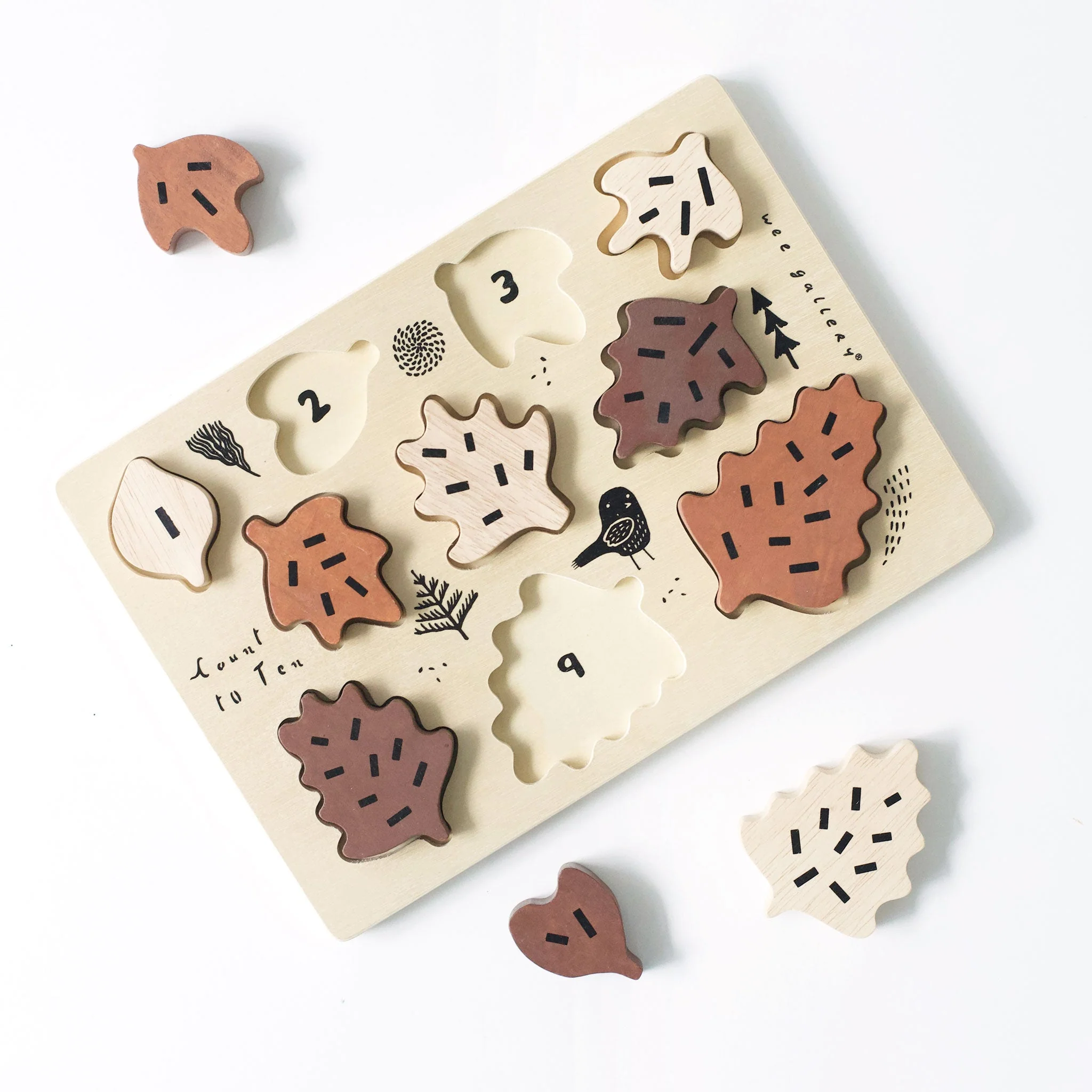 Wee Gallery Wooden Tray Puzzle - Count to 10 Leaves - Image 2